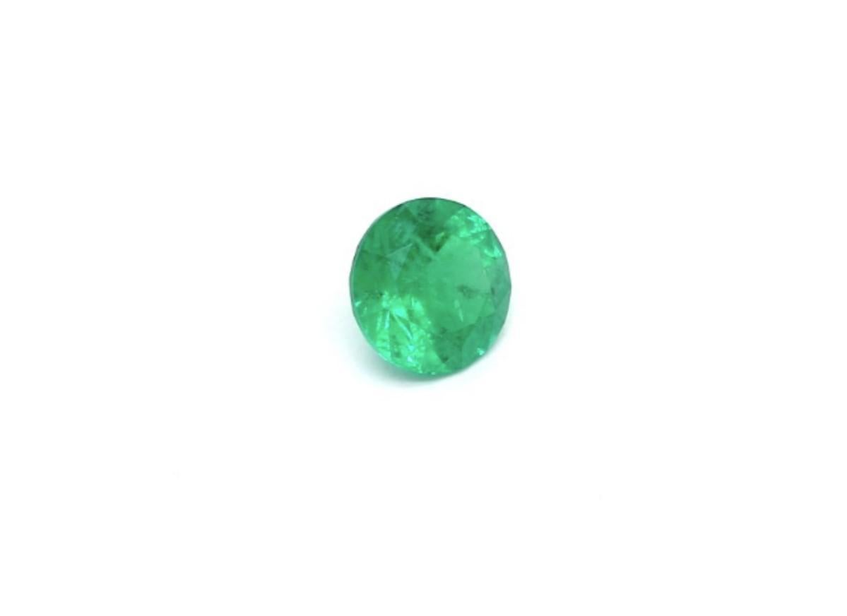 emerald round stone