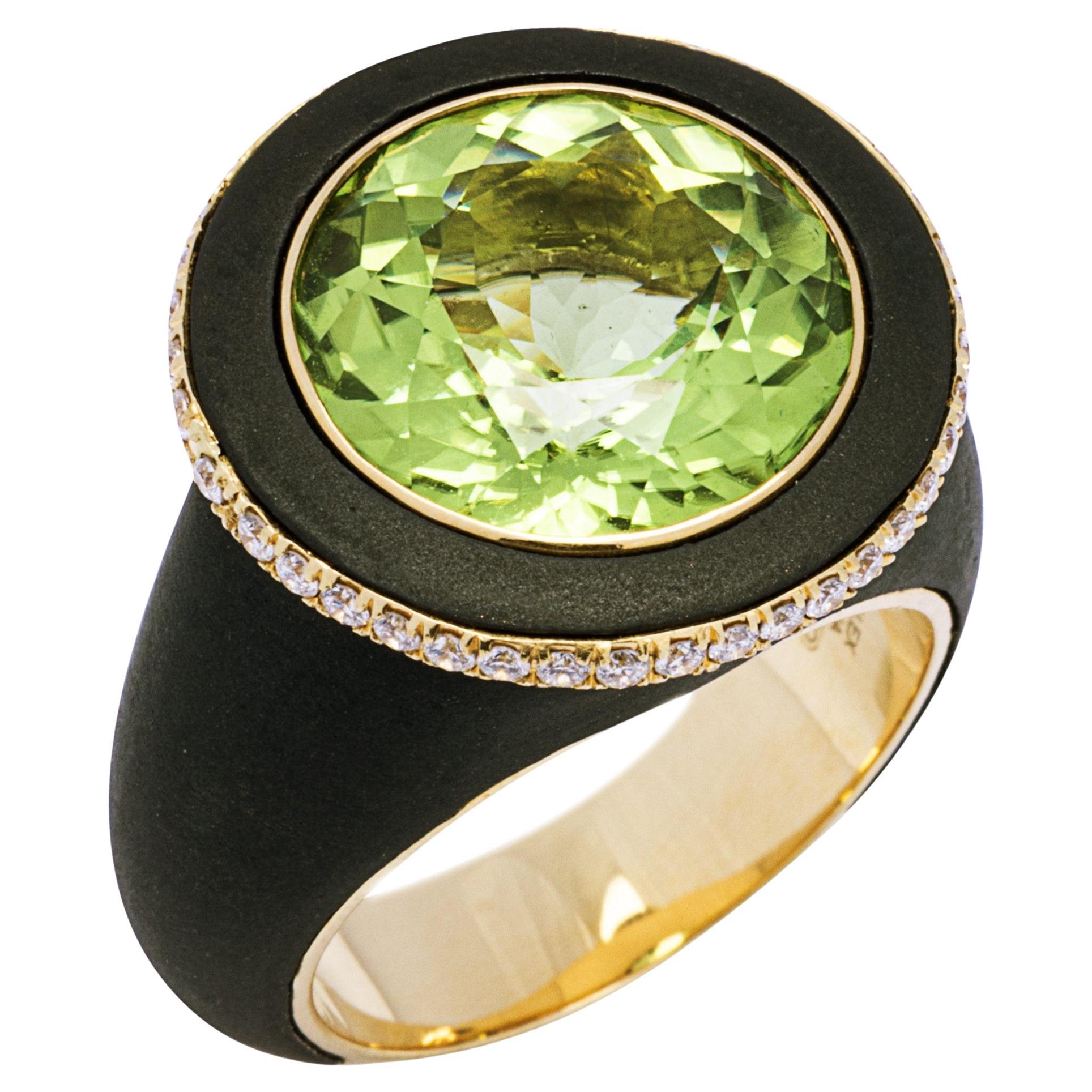 Round Cut Peridot White Diamond 18 Karat Black Steel Yellow Gold Ring For Sale