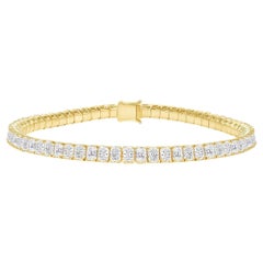 Pulsera de oro de 18 quilates con tachuelas de diamantes redondos