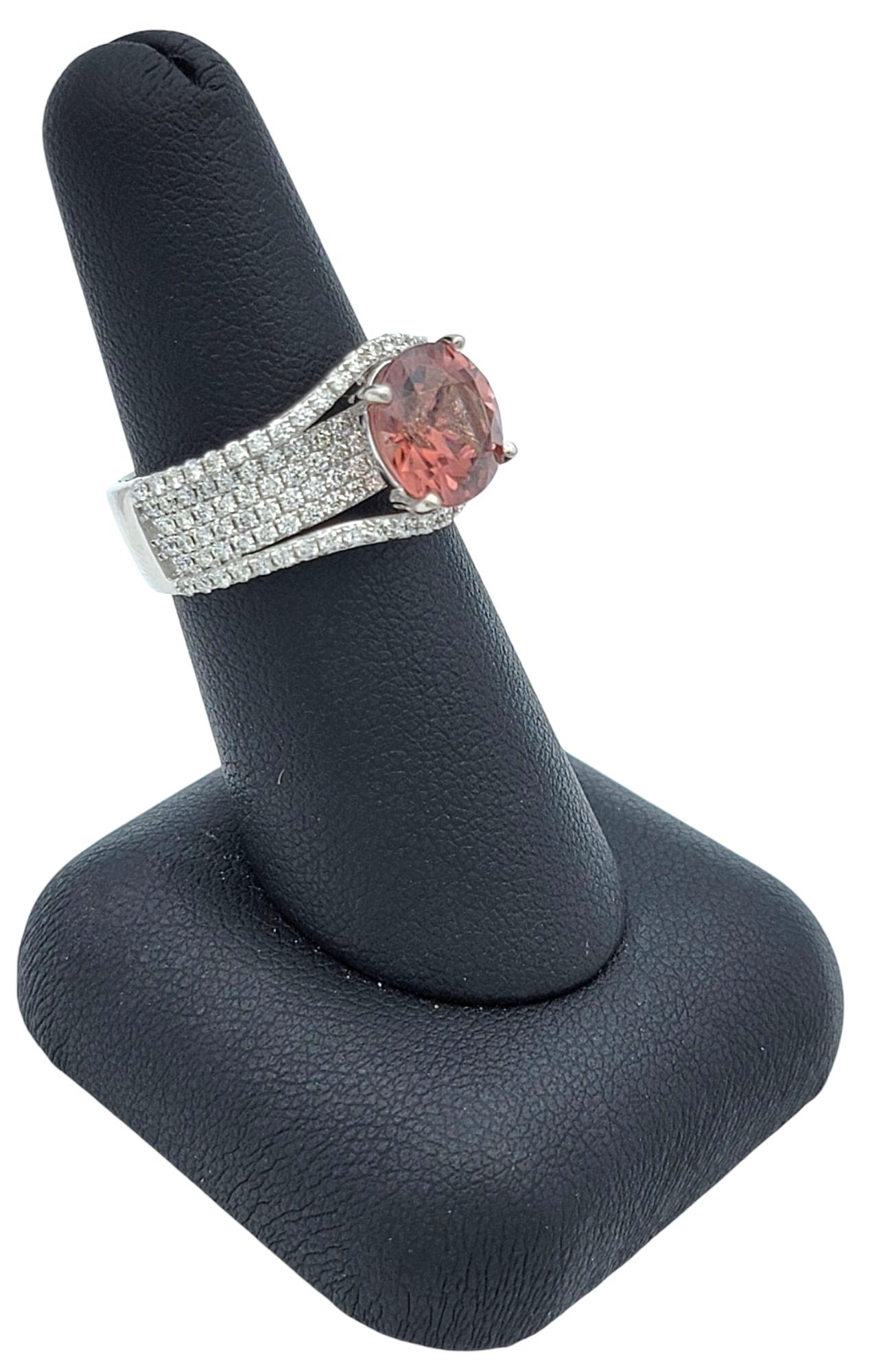 Bague cocktail à plusieurs rangées de tourmalines rondes et de diamants en or blanc 14 carats en vente 7