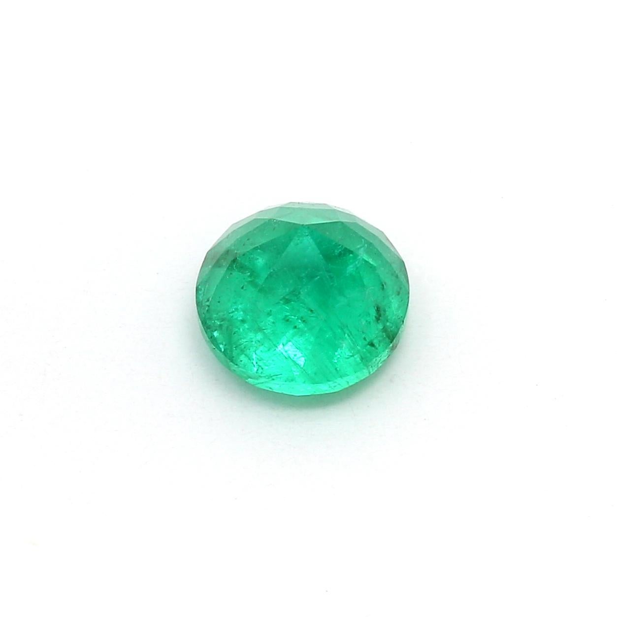 An amazing Russian Emerald which allows jewelers to create a unique piece of wearable art.
This exceptional quality gemstone would make a custom-made jewelry design. Perfect for a Ring or Pendant.

Shape - Round
Weight - 2.05 ct
Treatment - Minor