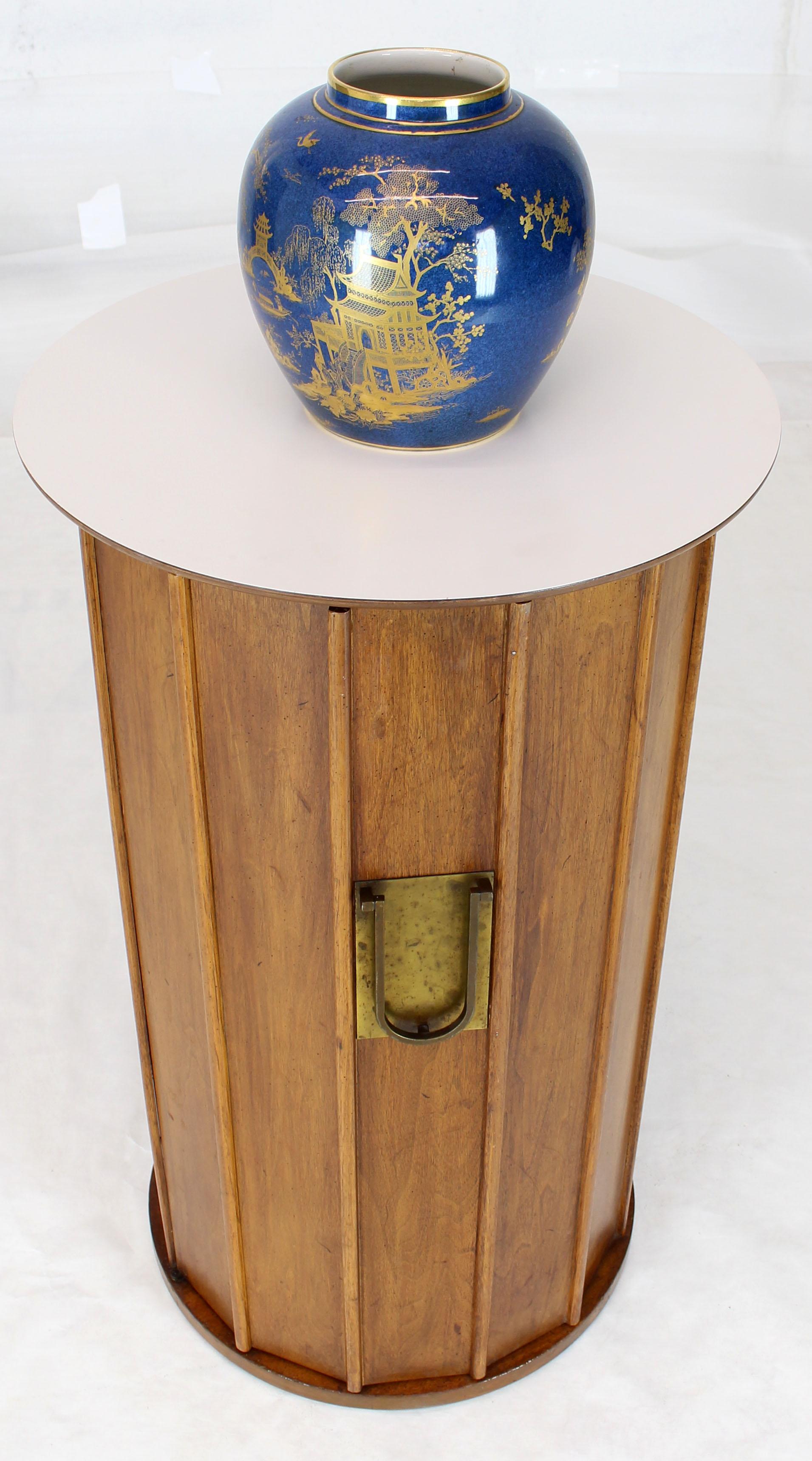 Mid-Century Modern Round Cylinder Shape Pedestal Bar Cabinet Storage Cabinet with Brass Hardware