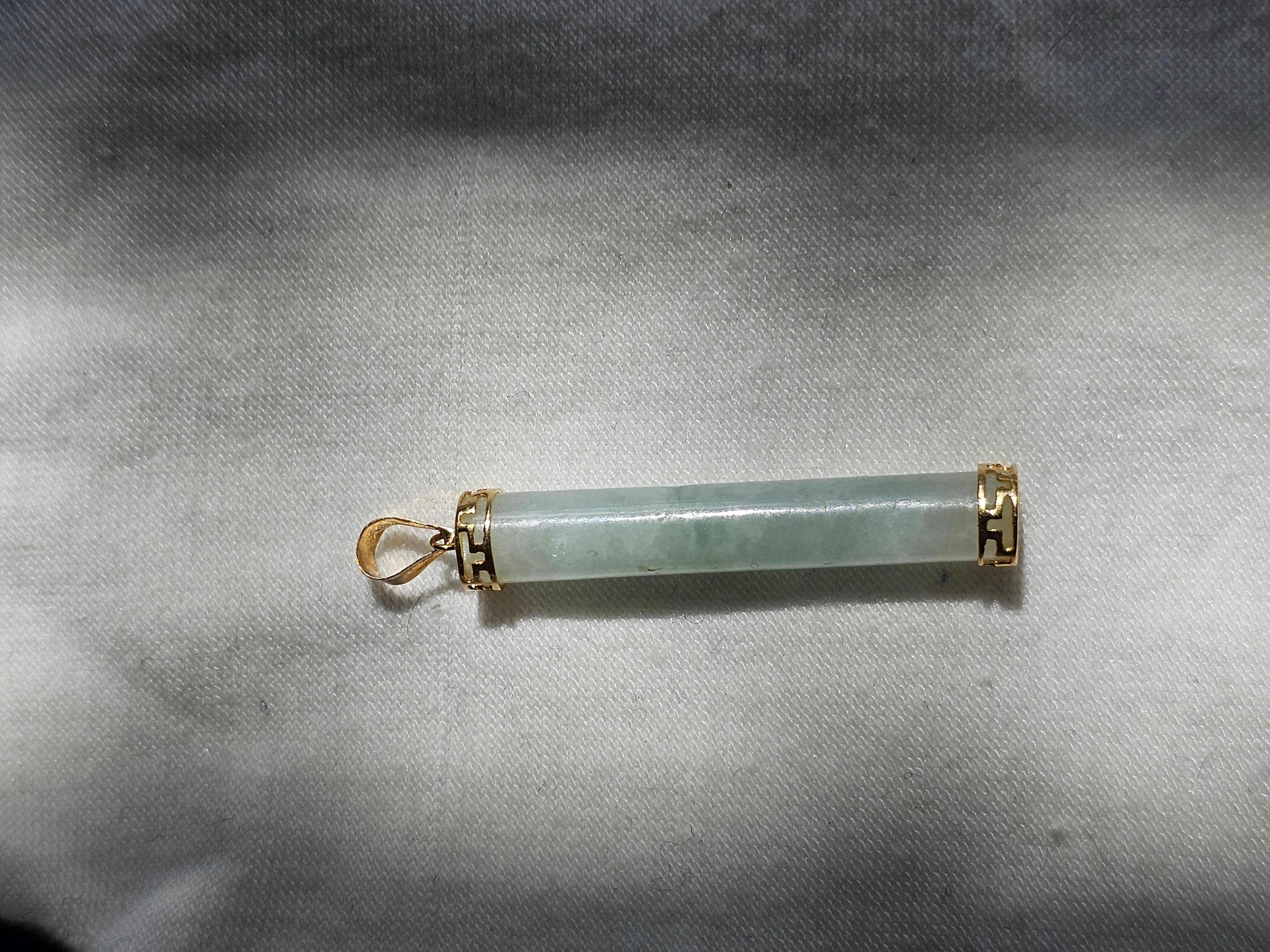 Round Cylindric Pillar Green A-Jade Pendant (With Solid 14K Yellow Gold) For Sale 2