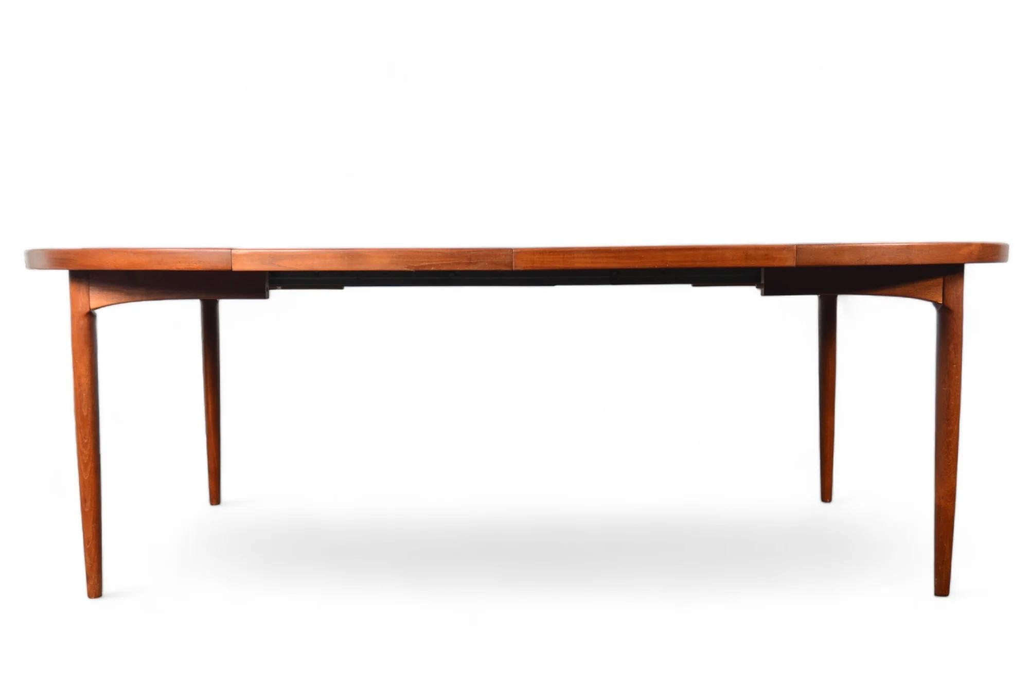 Round Danish 2 Leaf Teak Dining Table By Cj Rosengaarden + Coffee Table For Sale 4