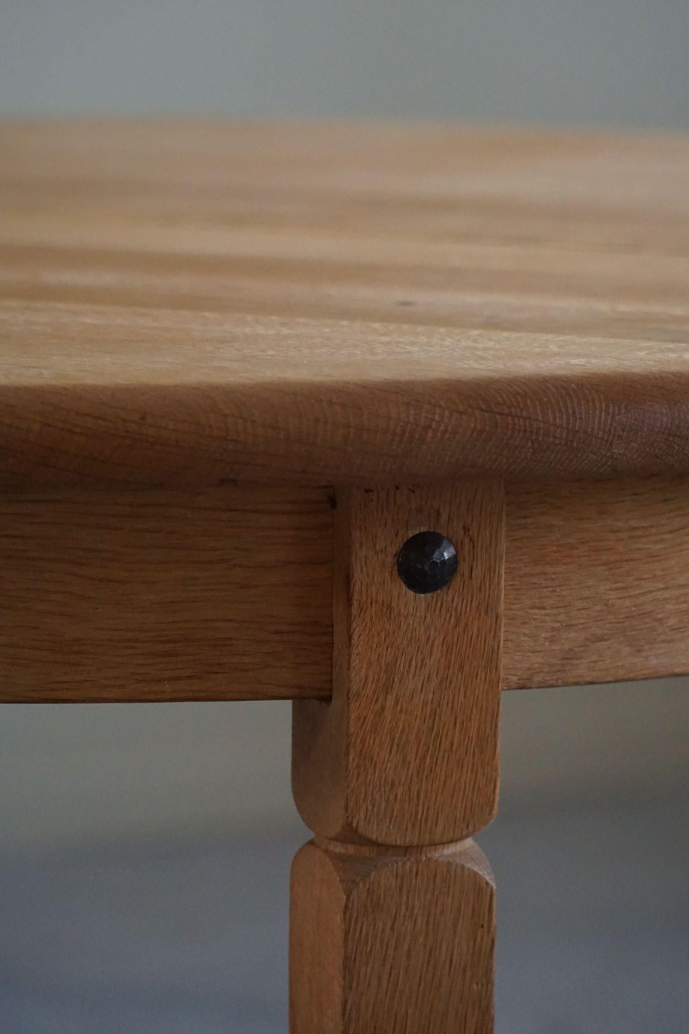 Round Danish Mid Century Dining Table in Solid Oak with Two Extensions, 1960s 5