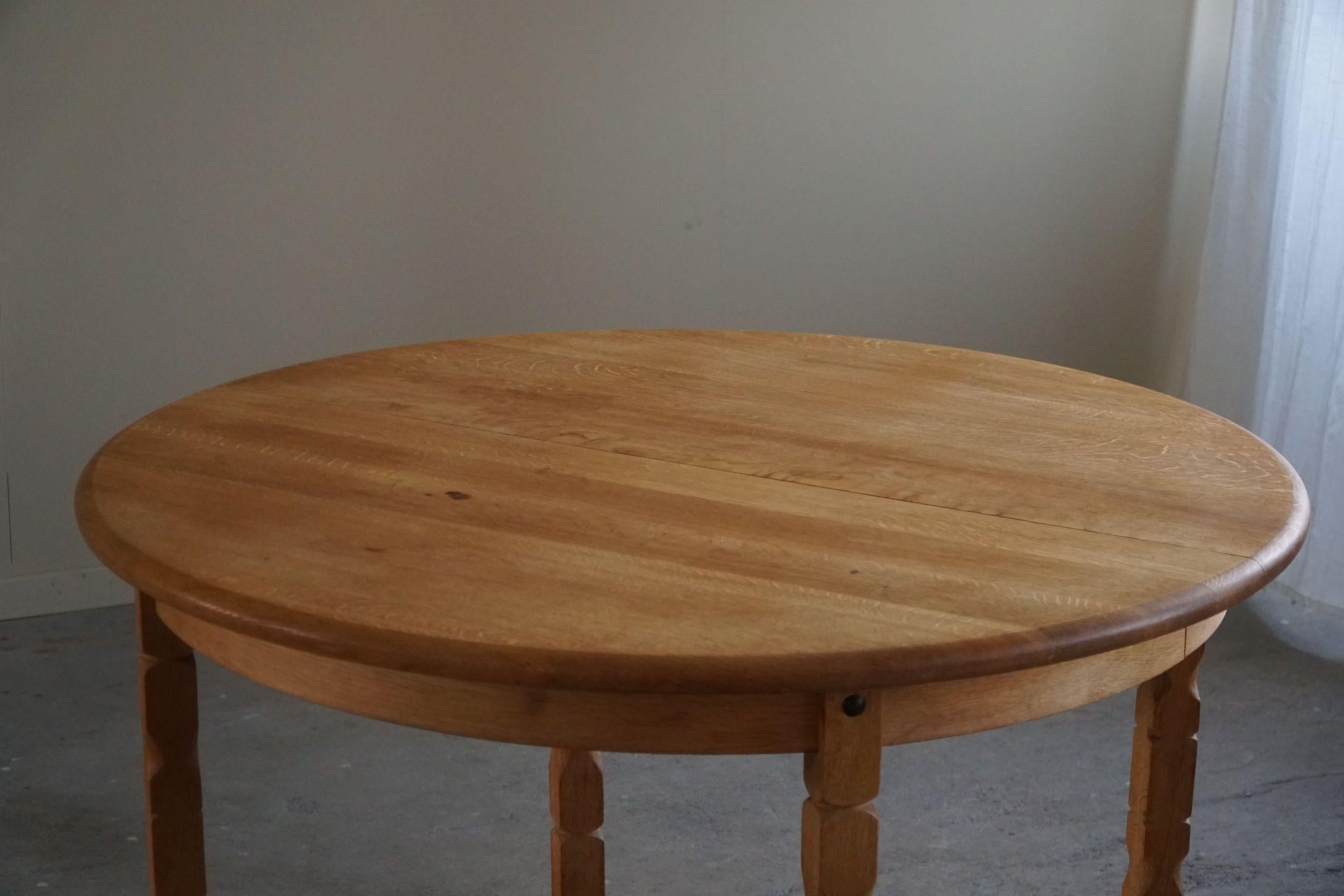 20th Century Round Danish Mid Century Dining Table in Solid Oak with Two Extensions, 1960s