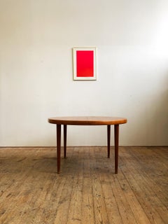 Round Danish Mid-Century Modern Extendable Teak Dining Table, 1950s