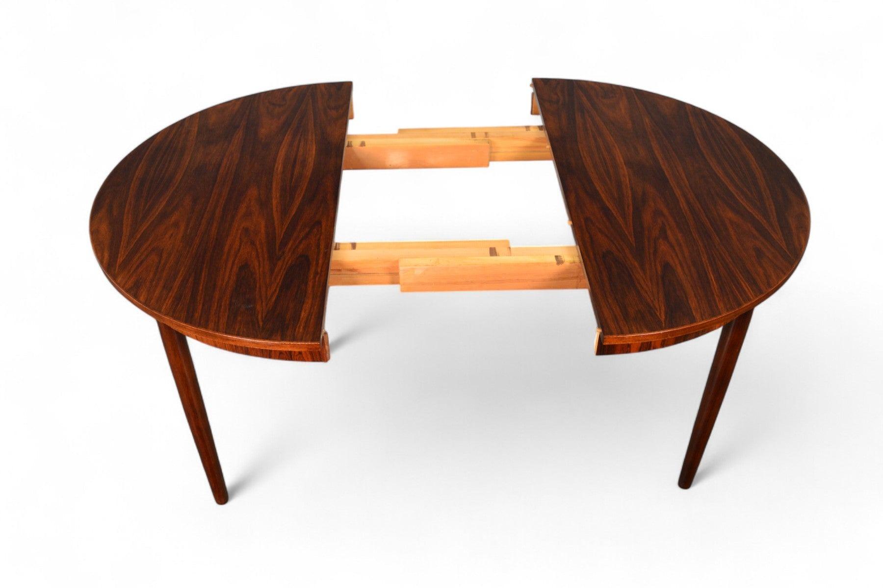 Round Danish Modern Expandable Rosewood Dining Table With One Leaf For Sale 2