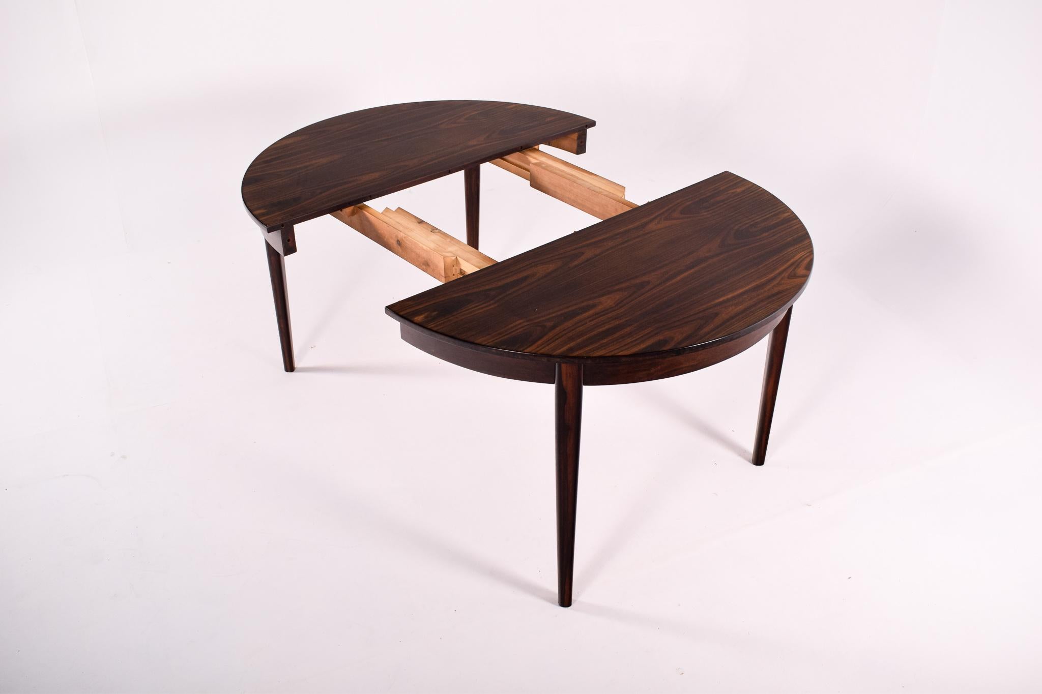 Round Danish Rosewood Extendable Dining Table, 1960s 3