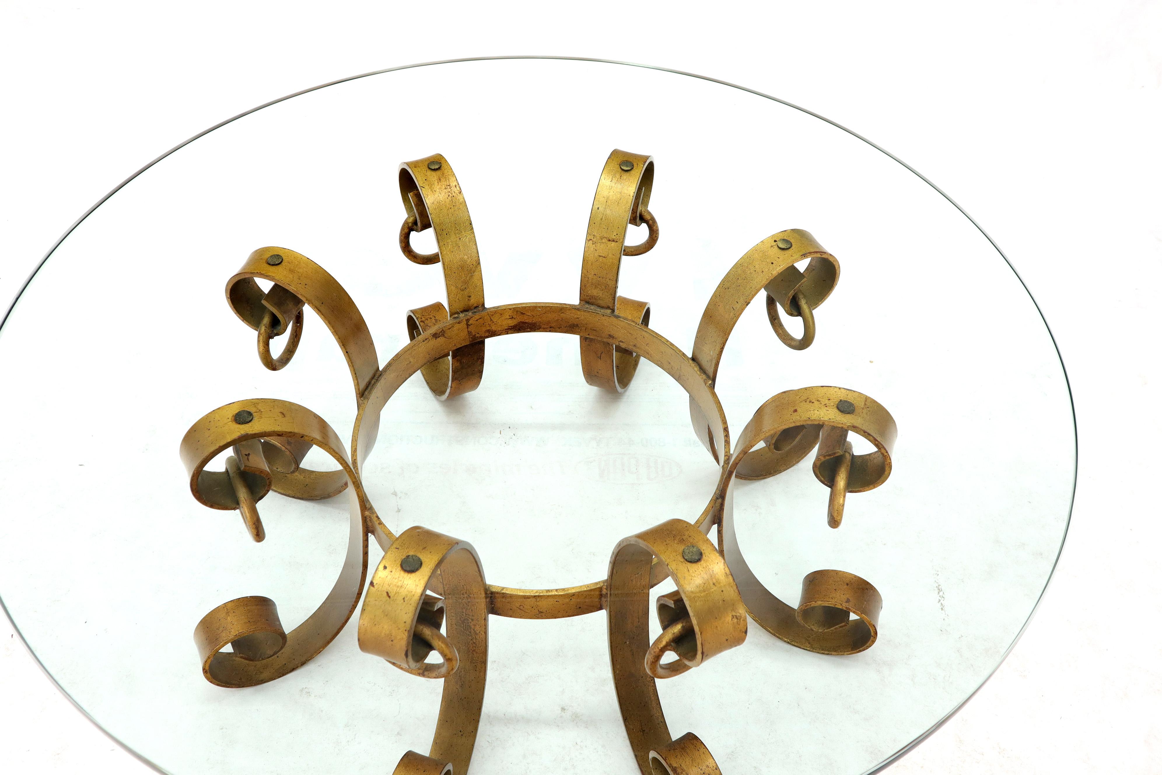 Fer forgé Table basse ronde décorative en fer forgé doré, plateau en verre, soleil éclatant MINT ! en vente