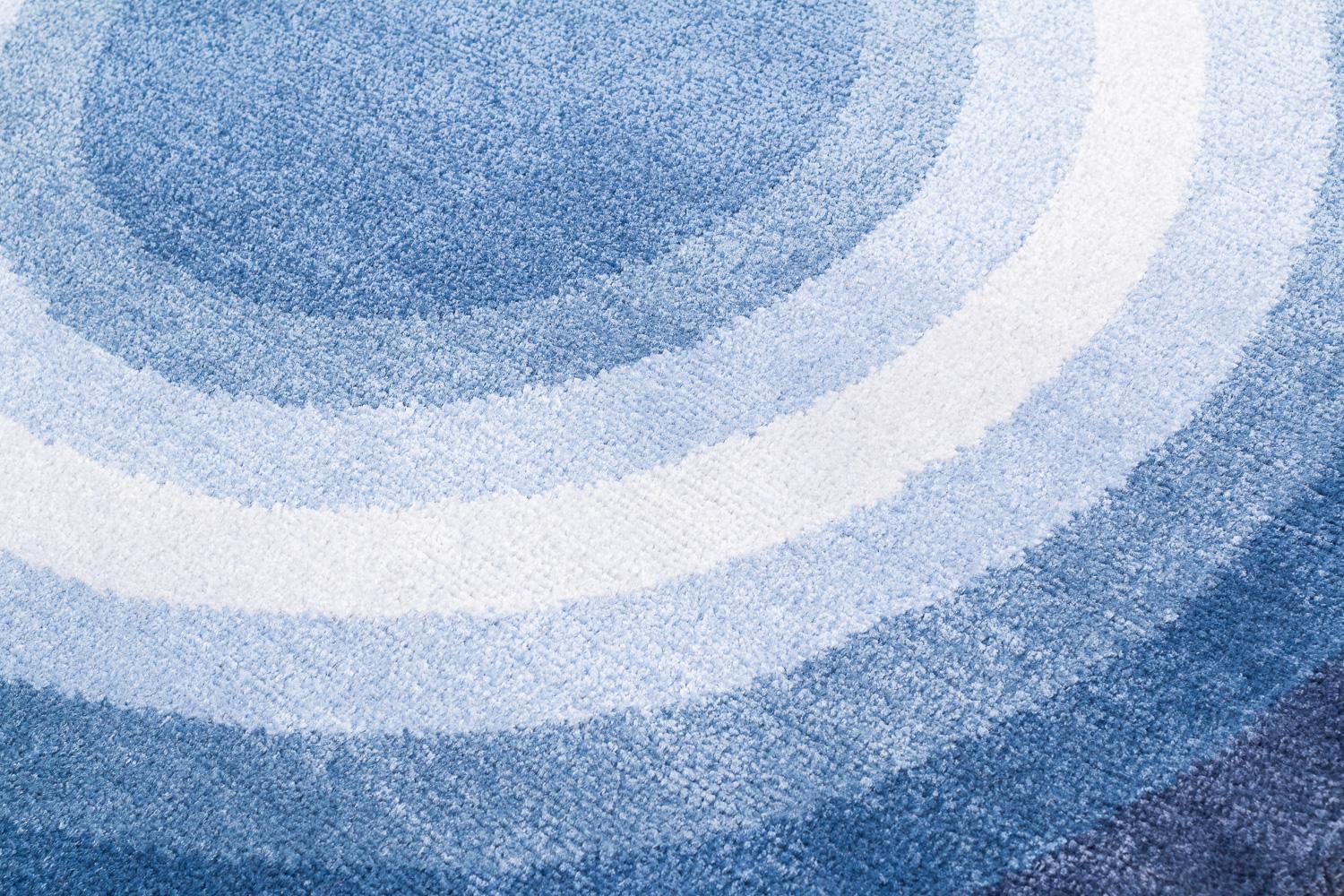 Round Denim Blue Pop Silk and Wool Accessory Rug John Bullseye by Joseph Carini In New Condition For Sale In New York, NY