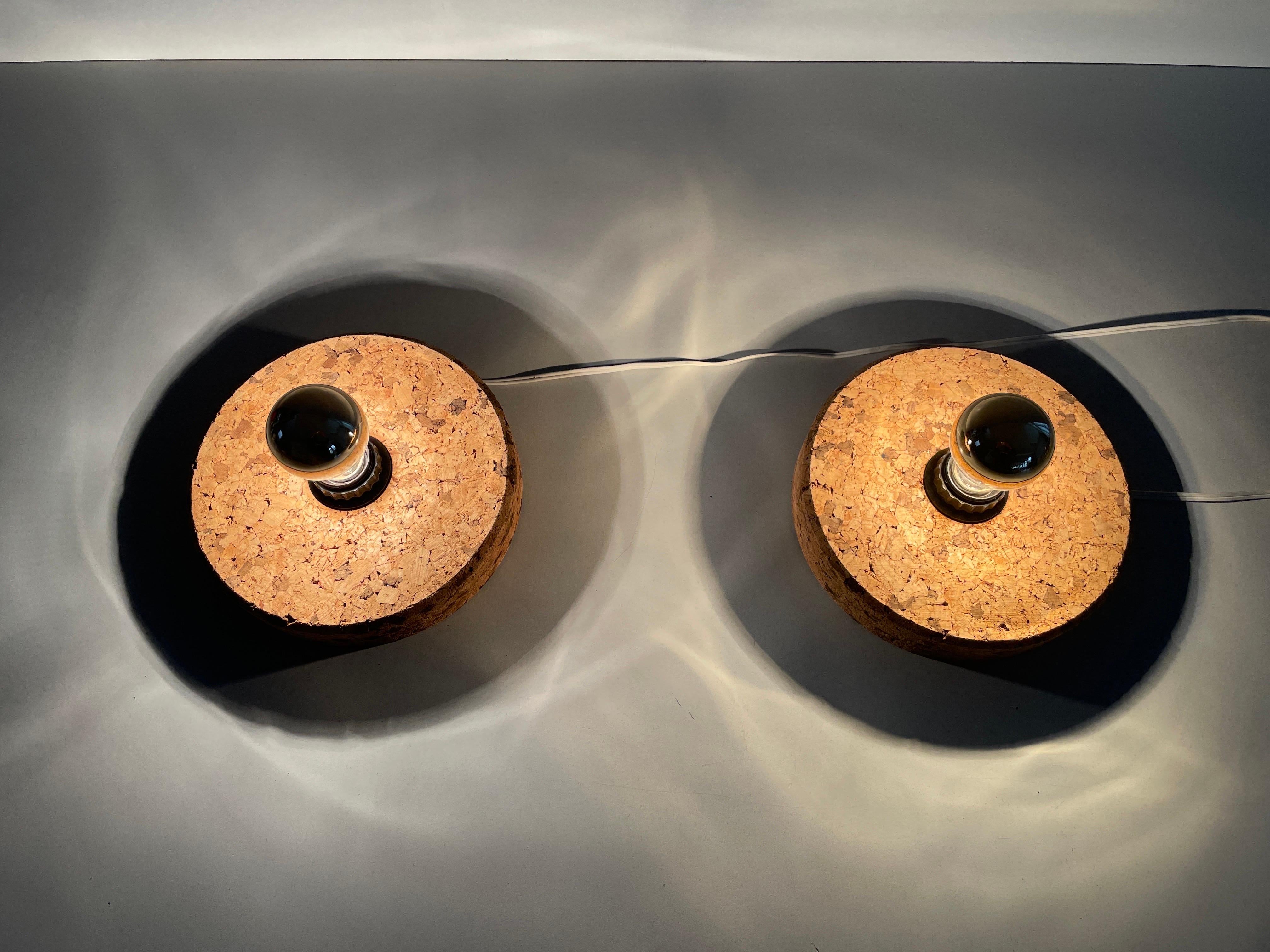Coppia di lampade di design rotonde in sughero, anni '70, Germania in vendita 3