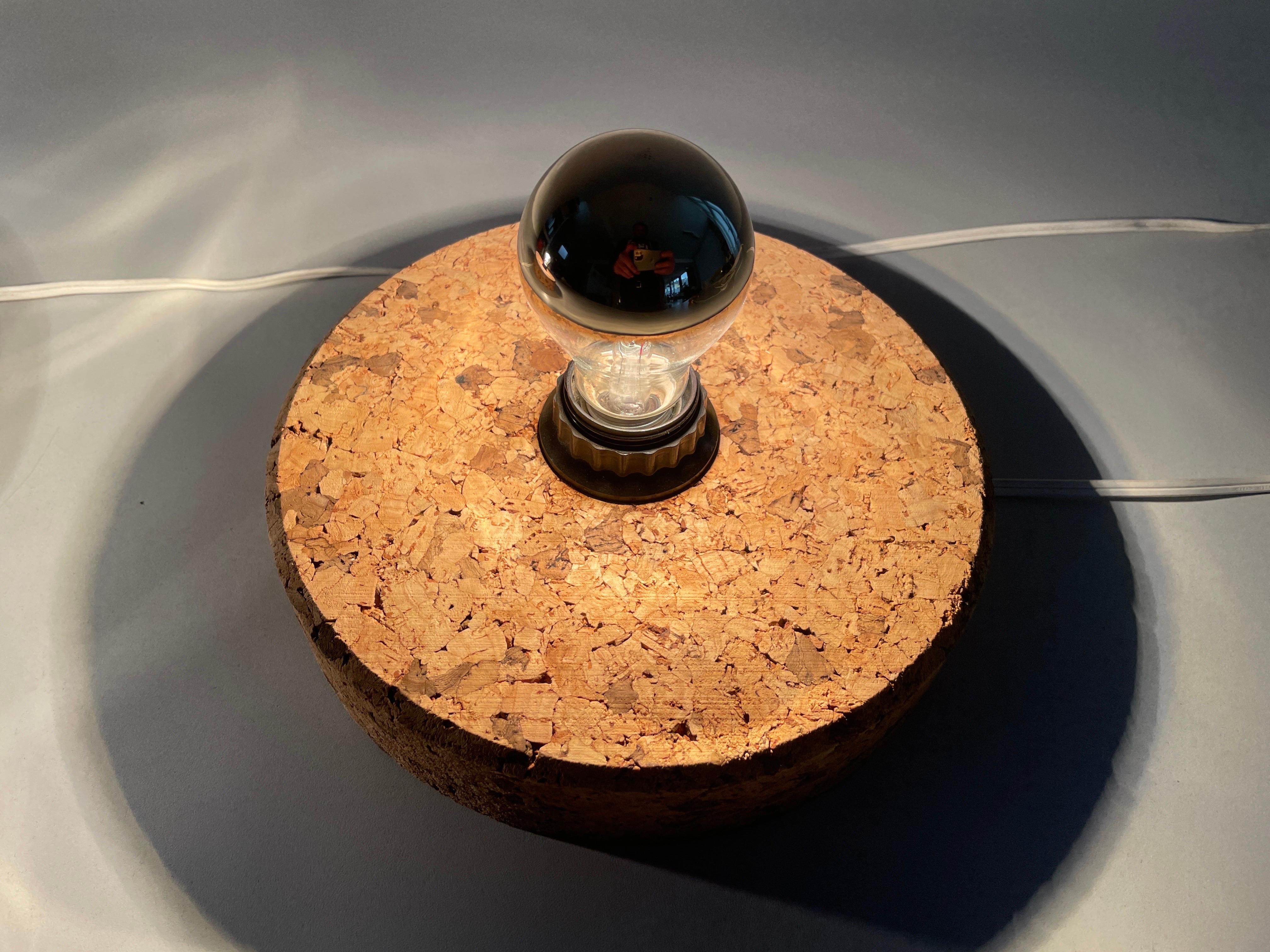 Coppia di lampade di design rotonde in sughero, anni '70, Germania in vendita 9