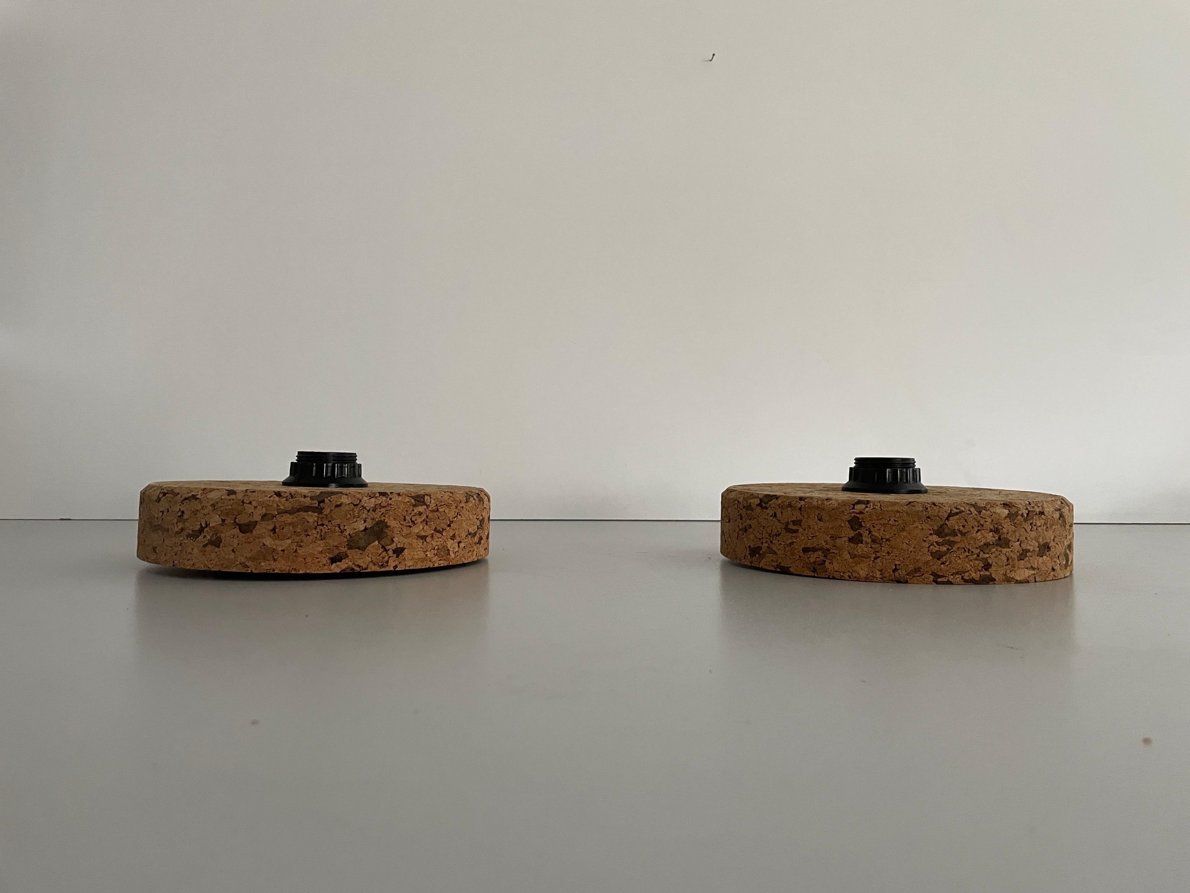 Coppia di lampade di design rotonde in sughero, anni '70, Germania In condizioni ottime in vendita a Hagenbach, DE