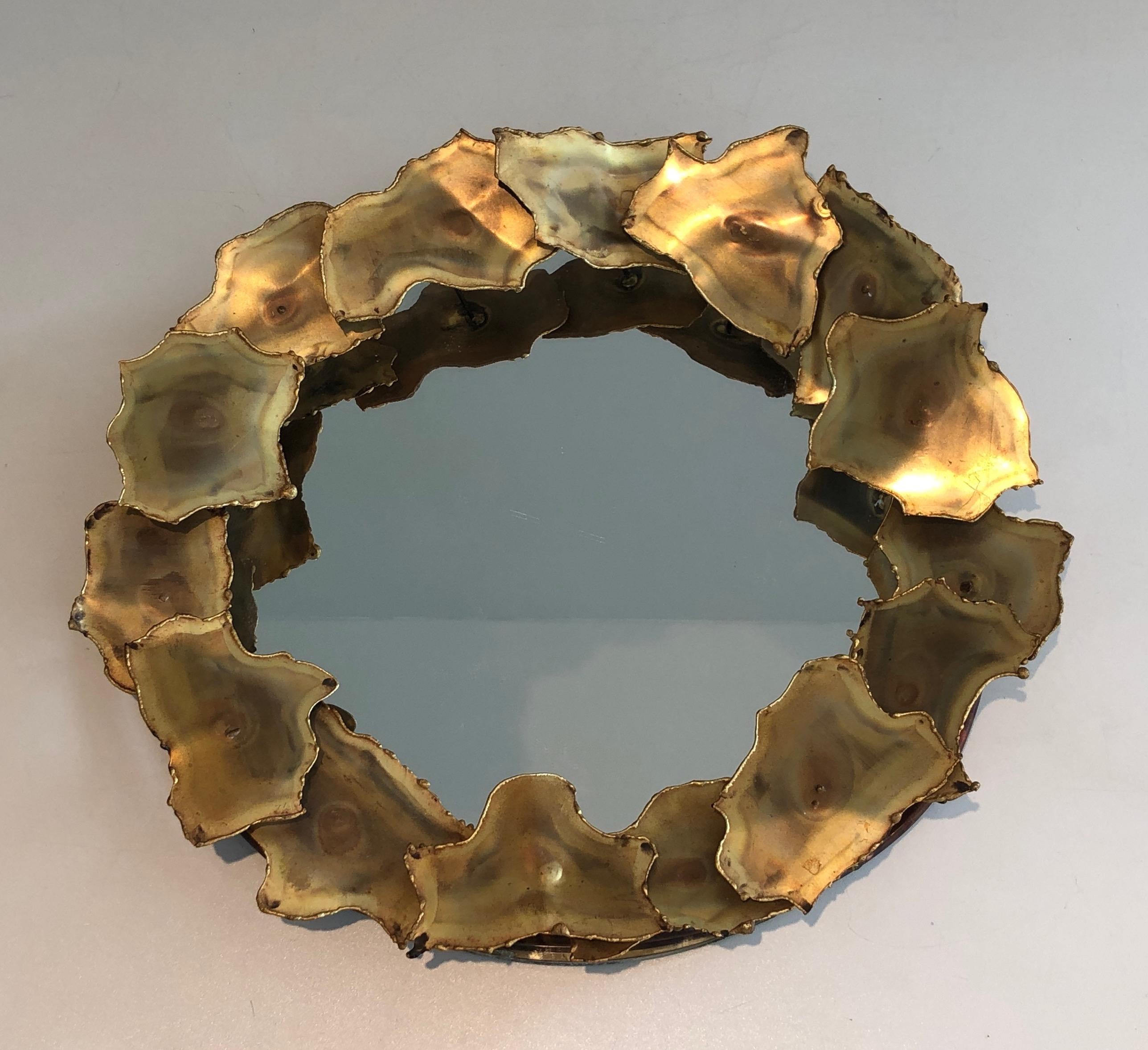 Round Design Mirror Made of Stylish Brass Leaves, French Work, circa 1970 13