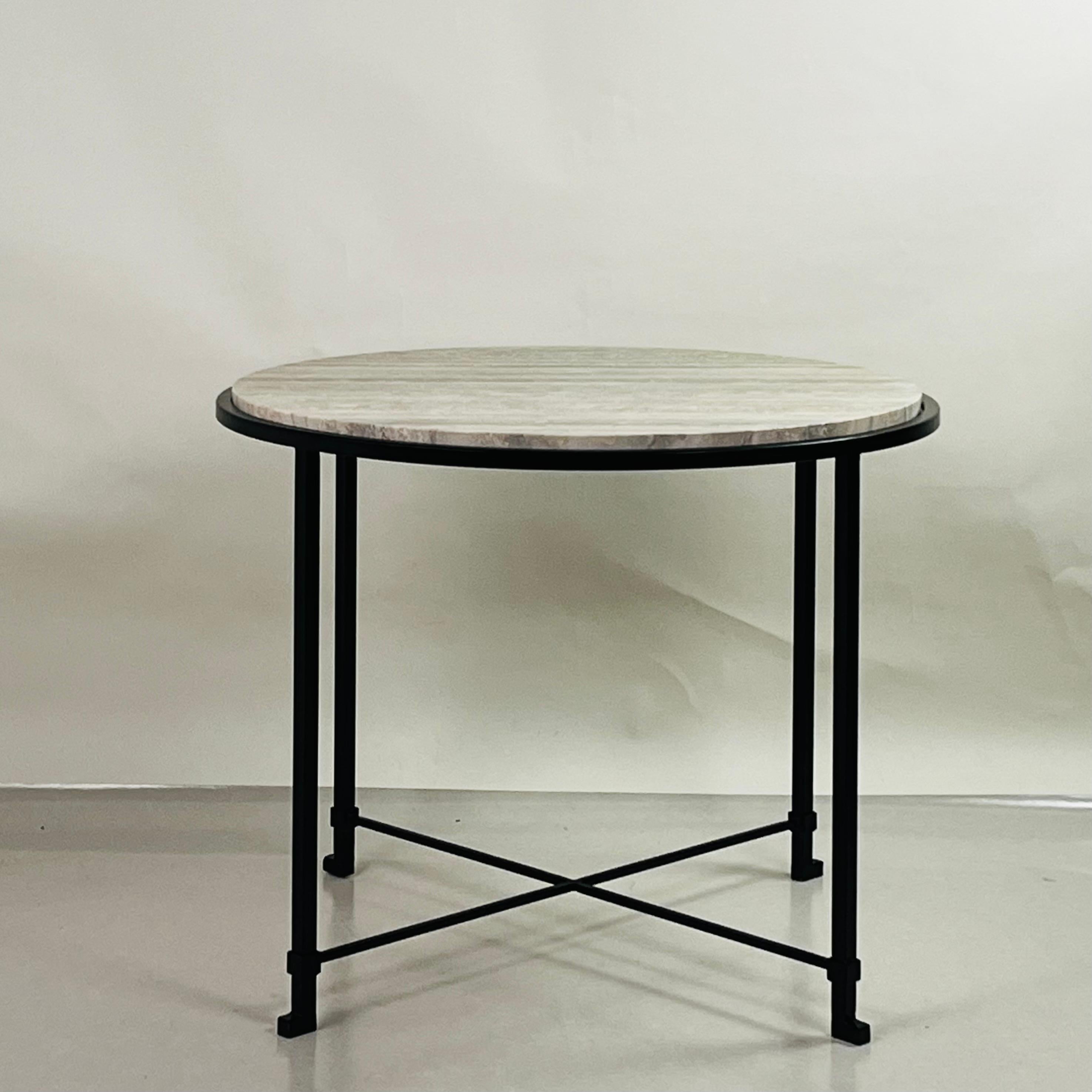 Français Table d'appoint ronde 'Diagramme' ou Guéridon en Travertin Silver par Design Frères en vente