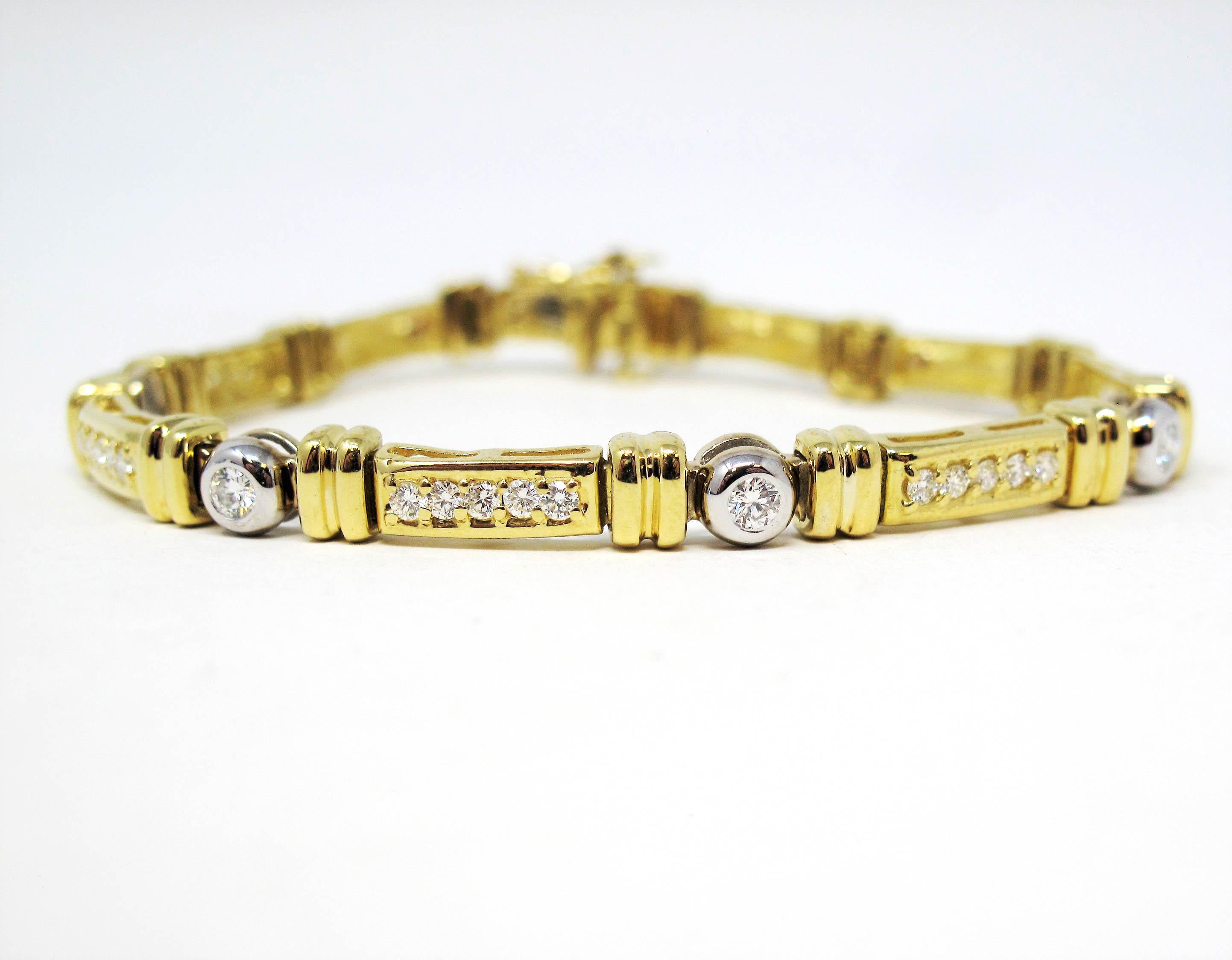 Contemporary Round Diamond and Bar Link Bracelet 18 Karat Yellow & White Gold Round Stations For Sale