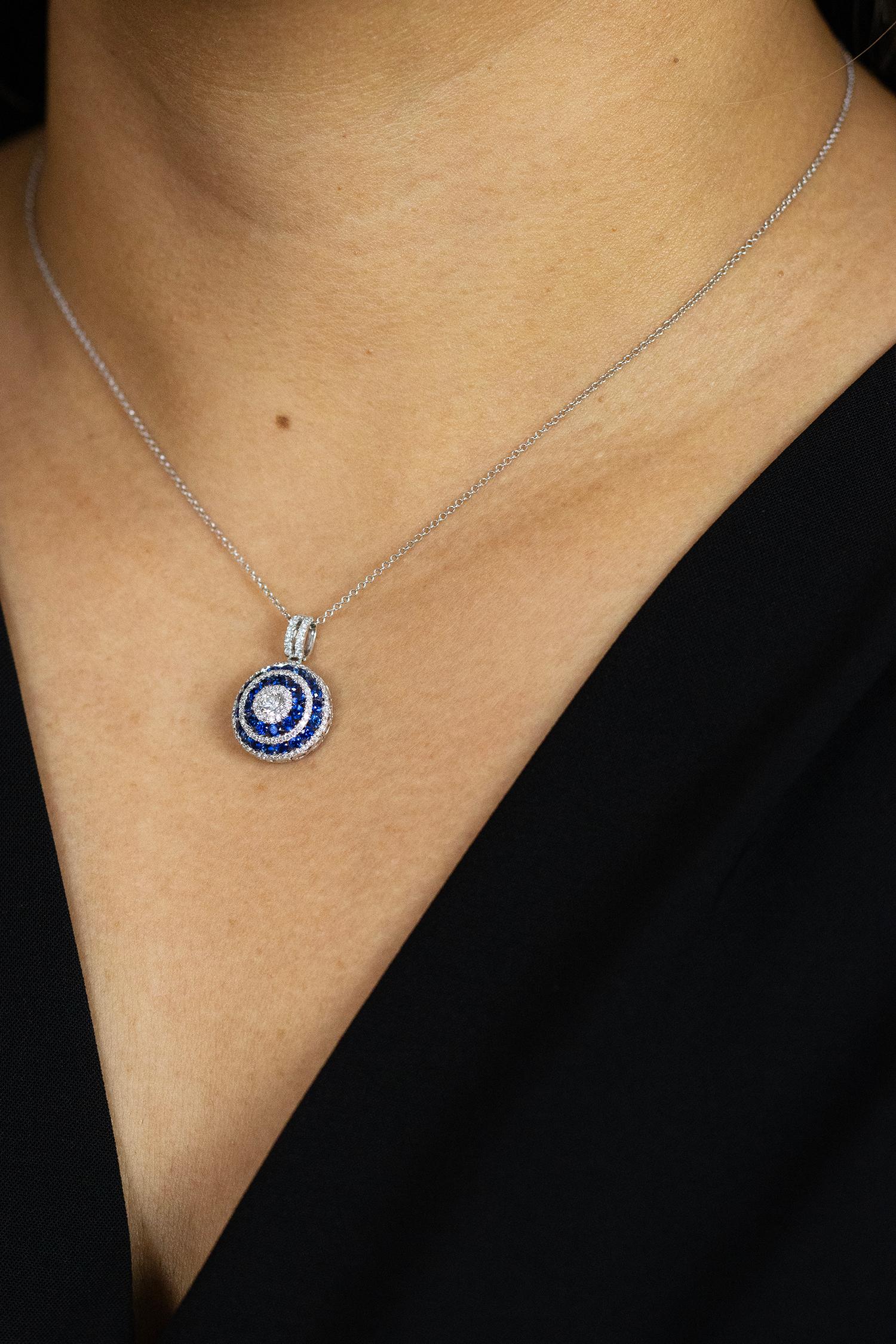 Contemporary Round Diamond and Blue Sapphire Circle Pendant Necklace For Sale