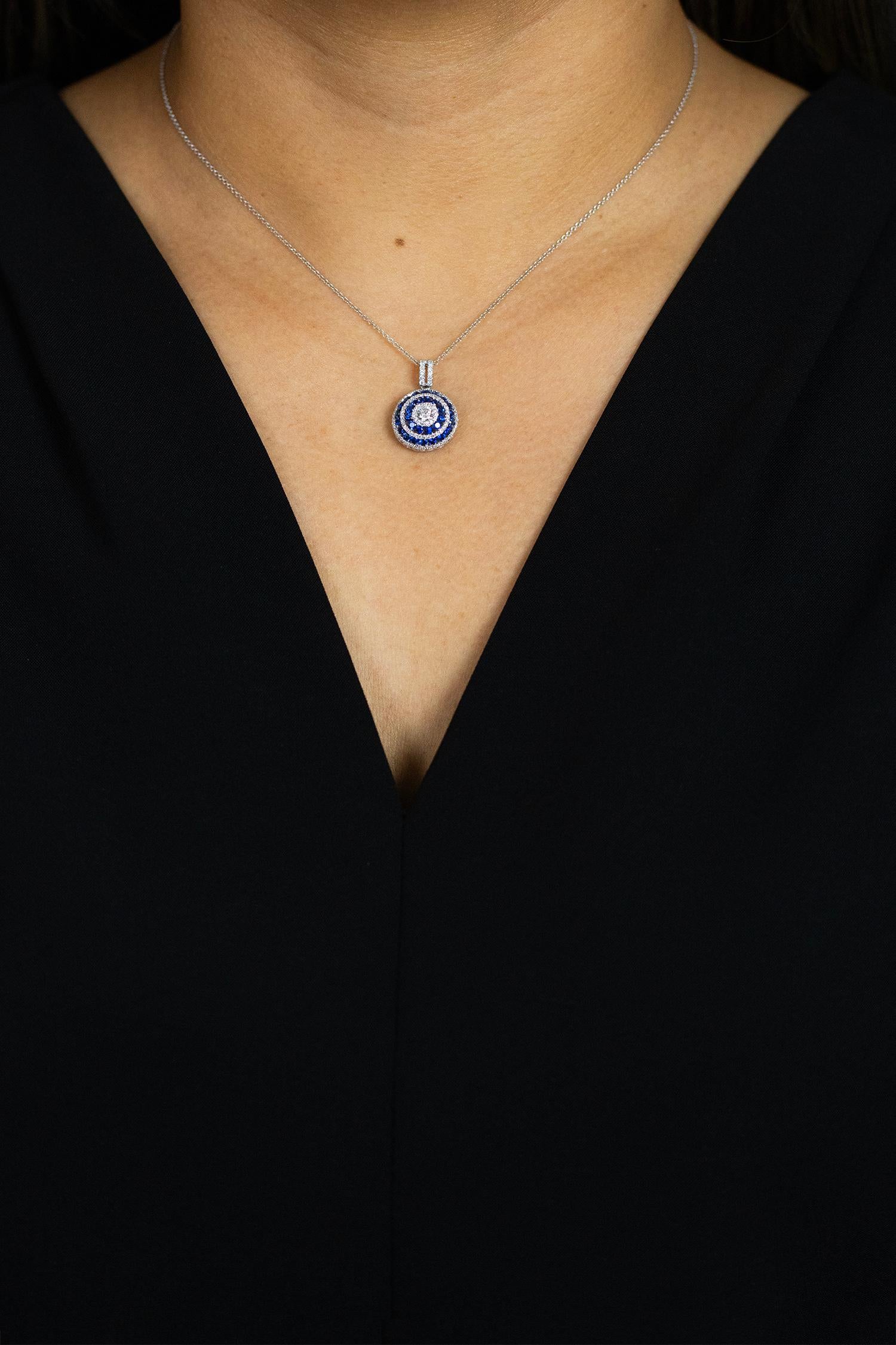 Round Cut Round Diamond and Blue Sapphire Circle Pendant Necklace For Sale