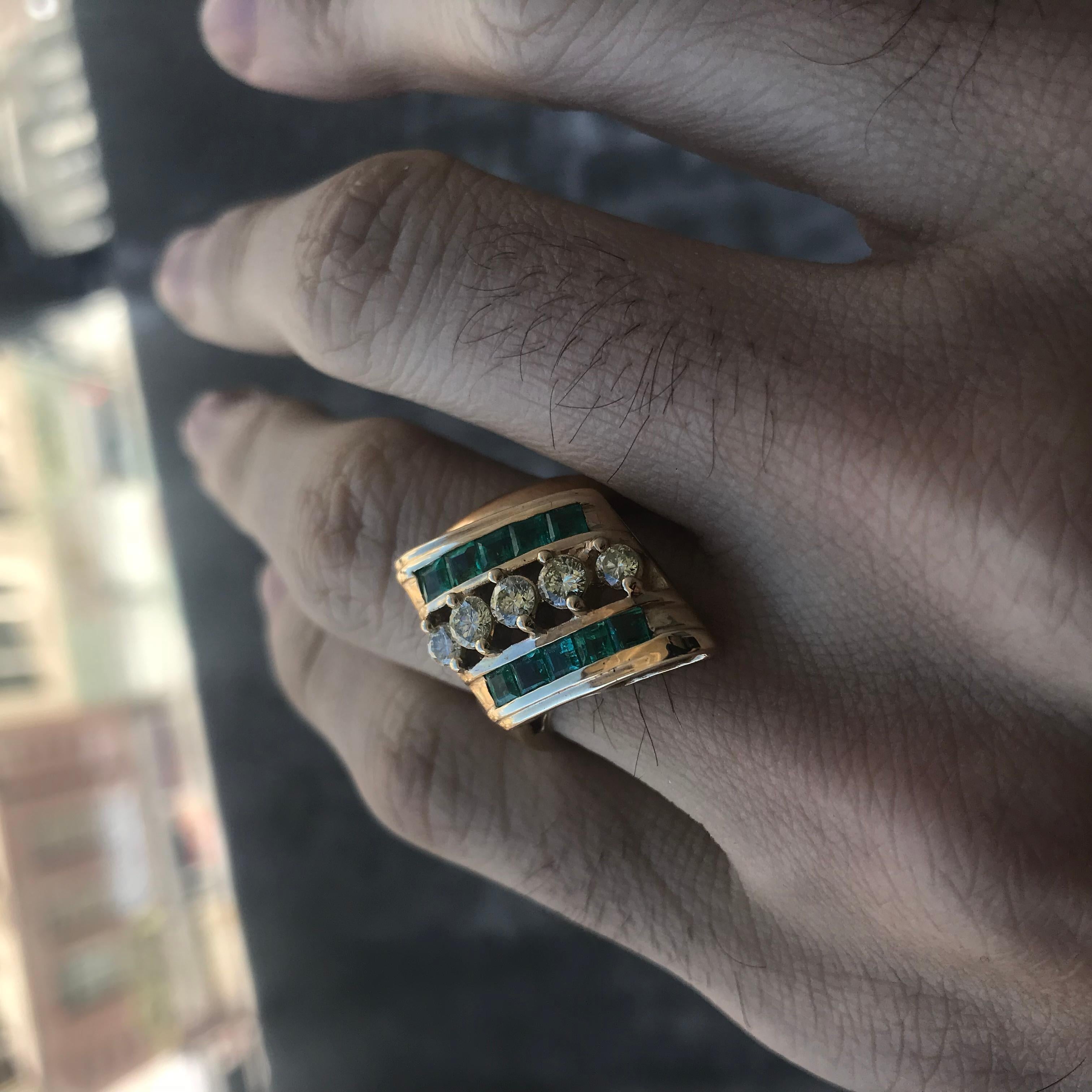 M4300-20

Puede adaptarse a cualquier tamaño de dedo, este anillo está actualmente en stock, pero si se vende el anillo se hará por encargo y tardará aproximadamente 1-3 semanas desde la aprobación final del diseño por parte del cliente. Si