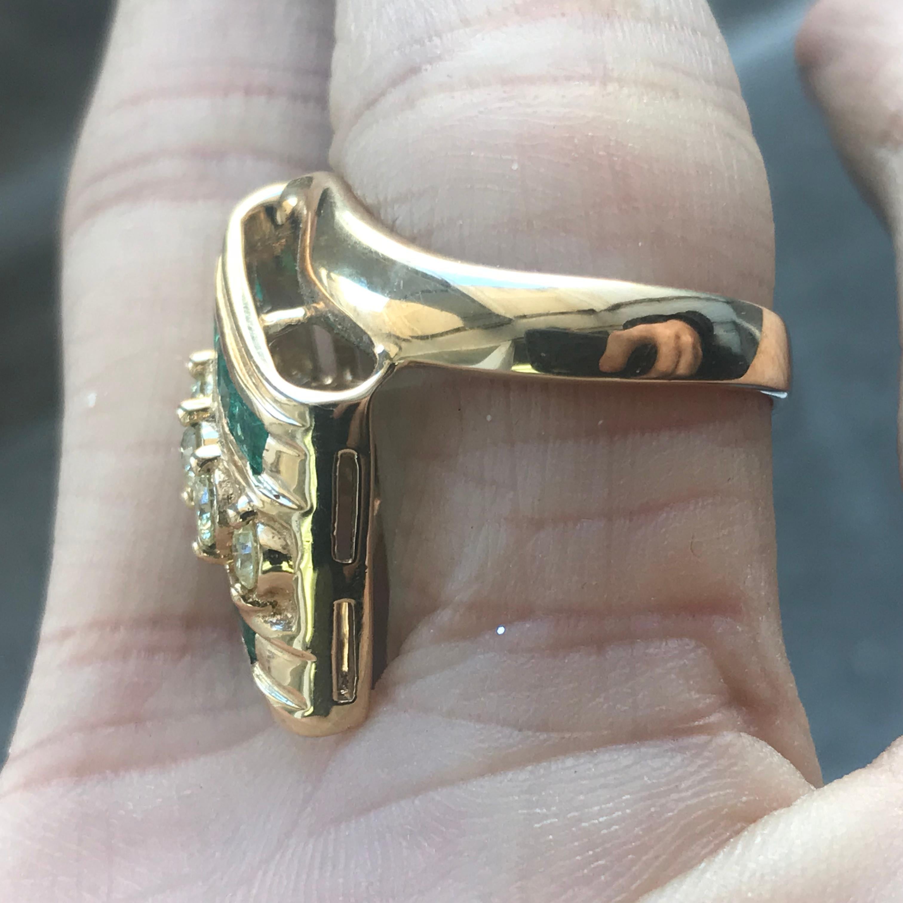 Anillo de diamantes redondos y talla princesa esmeralda, Ben Dannie Corte redondo en venta
