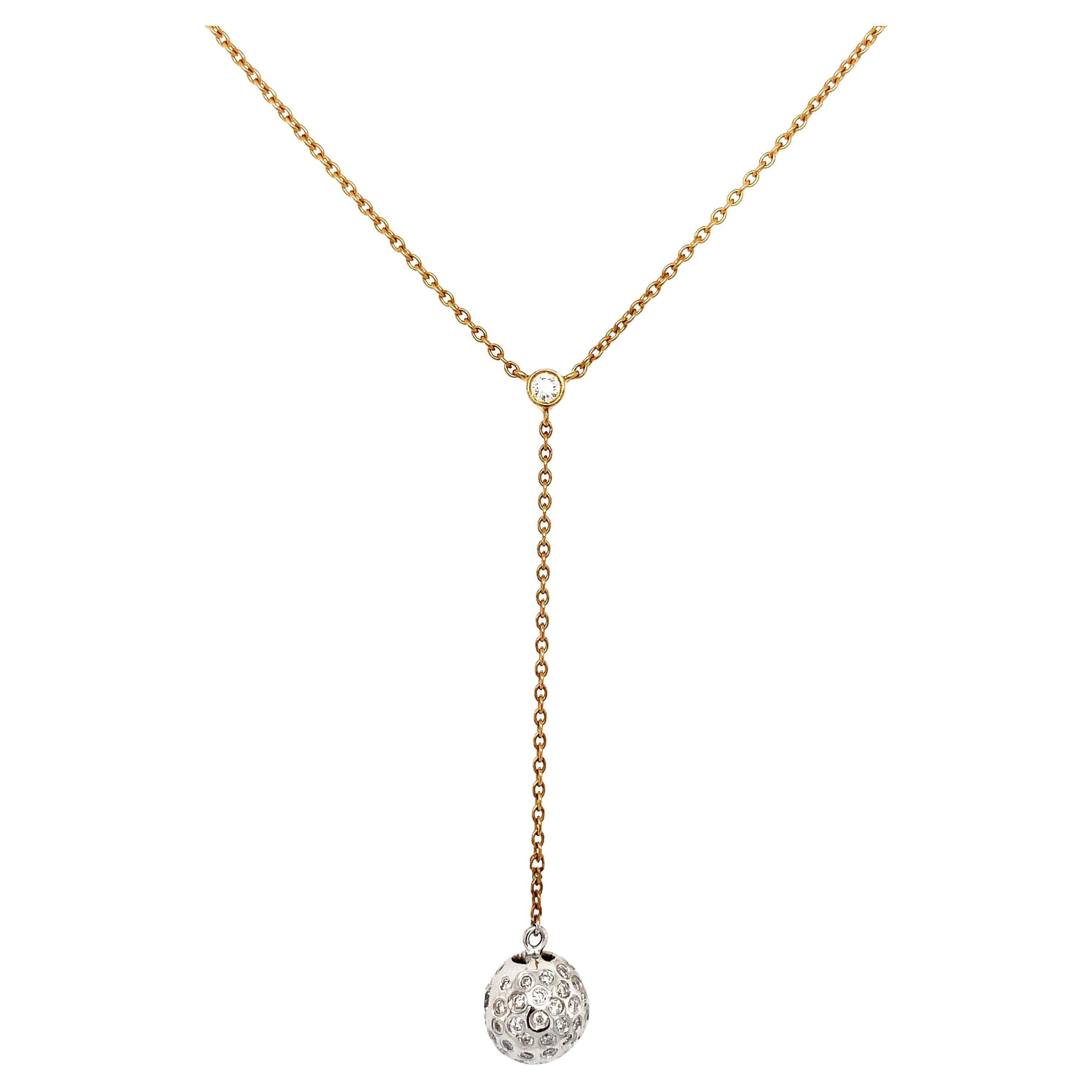 Collar largo con colgante redondo de diamantes en forma de bola de oro amarillo de 18k