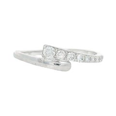 Round Diamond Band Ring with 0.20 Carat Total Weight in 14K White Gold Size 7
