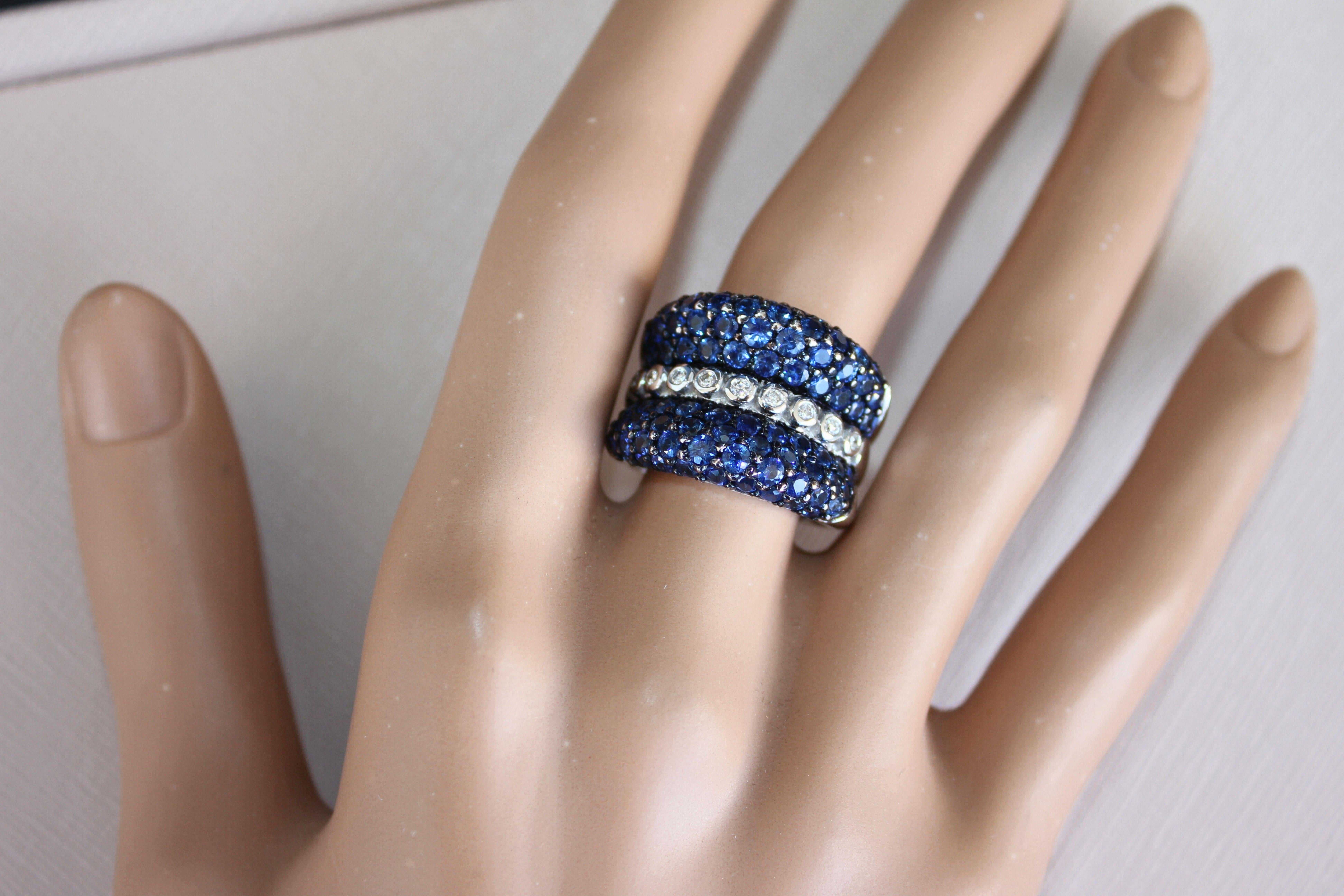 Round Diamond Bezel Set Blue Sapphire Pave Set 18 Karat White Gold Unique Ring For Sale 8