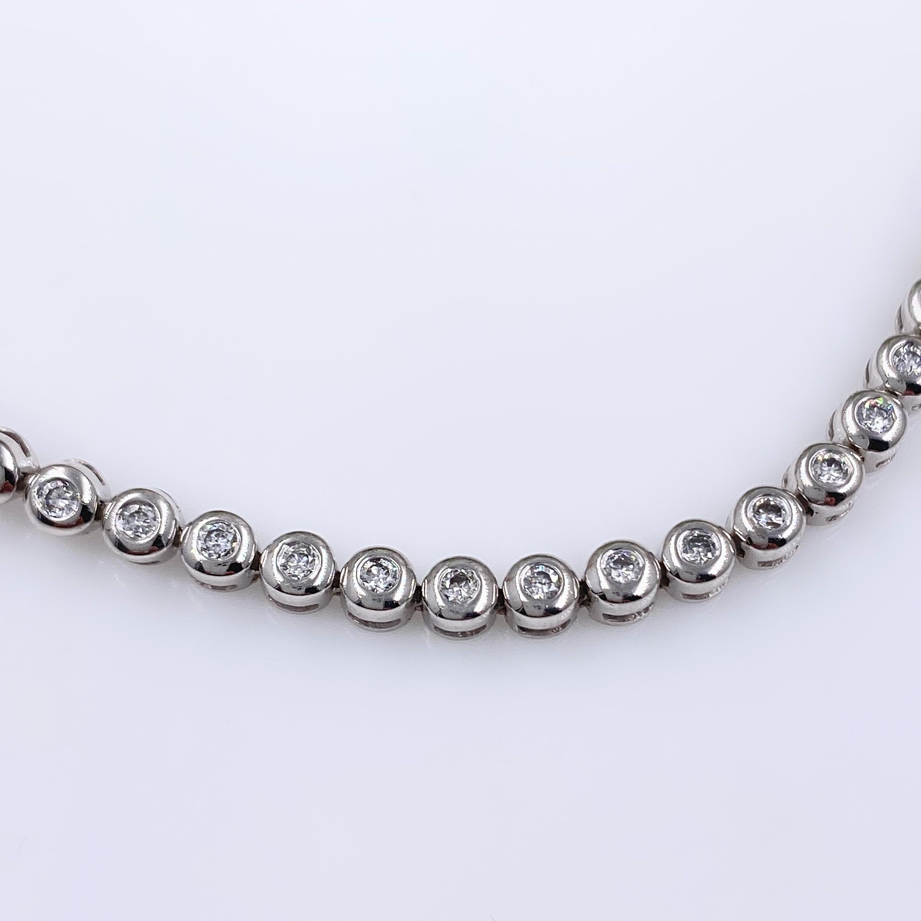 Pulsera engastada con diamantes redondos 1,00 quilates Oro blanco 14 quilates Corte redondo en venta