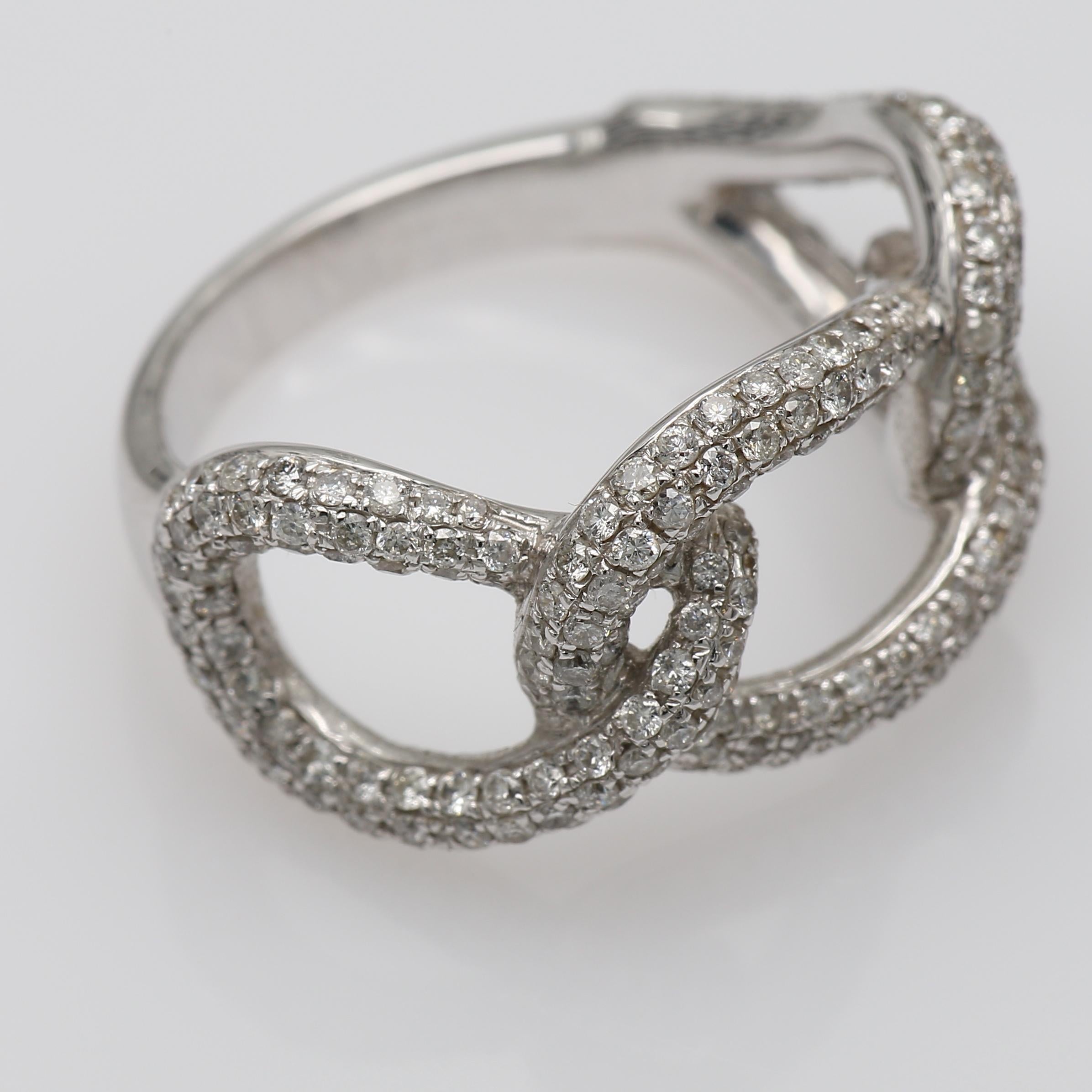 Donna Anello Infinity con diamante rotondo intrecciato con 241 pietre/1,06 carati in oro bianco in vendita