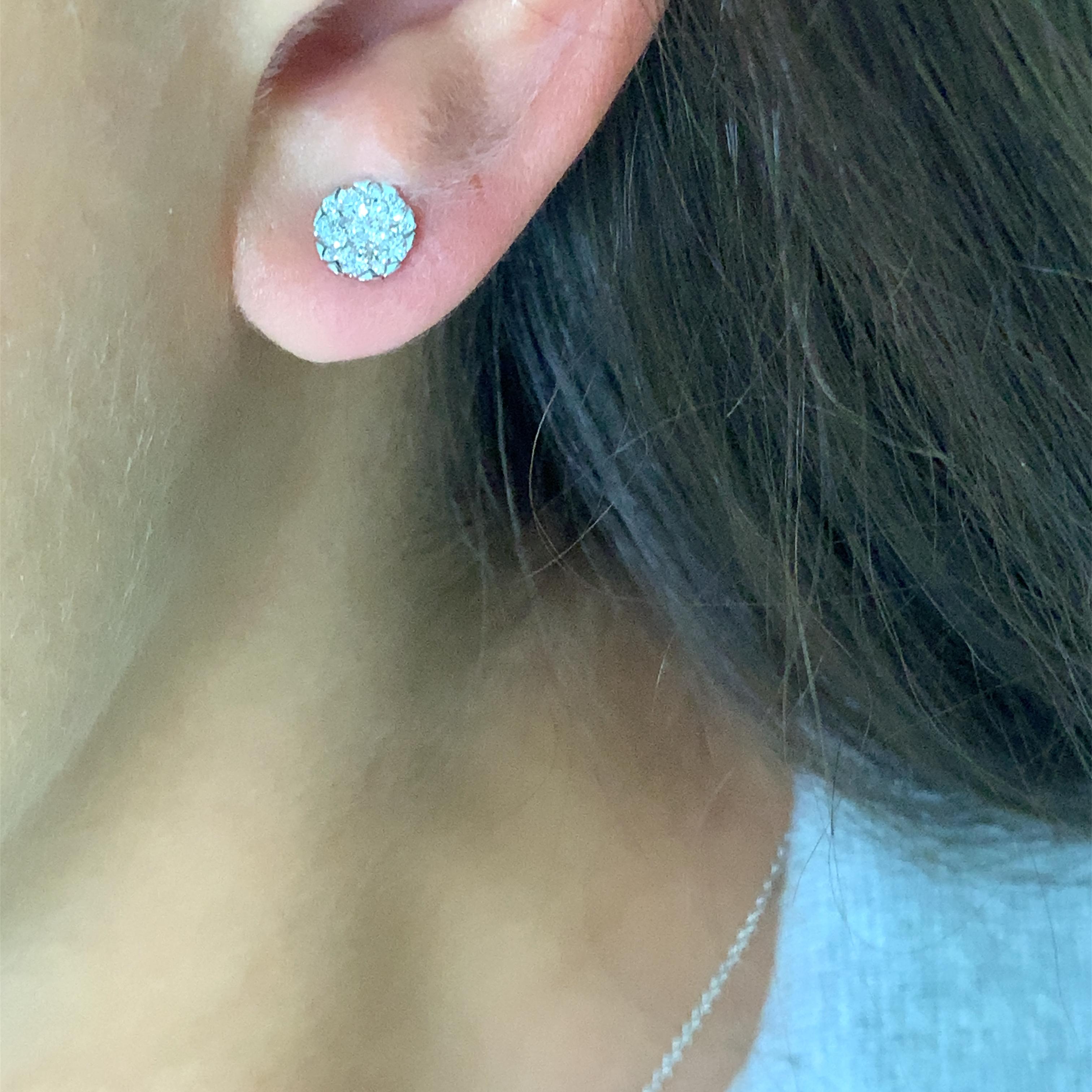 
0.48ct diamond stud earrings in 18k white gold new.

Diamond stud earrings in 18k white gold fine jewellery

Invisible set diamonds

Classic large looks studs earrings around 1.00ct each invisible setting.

Total diamond weight 0.48ct D-E colour