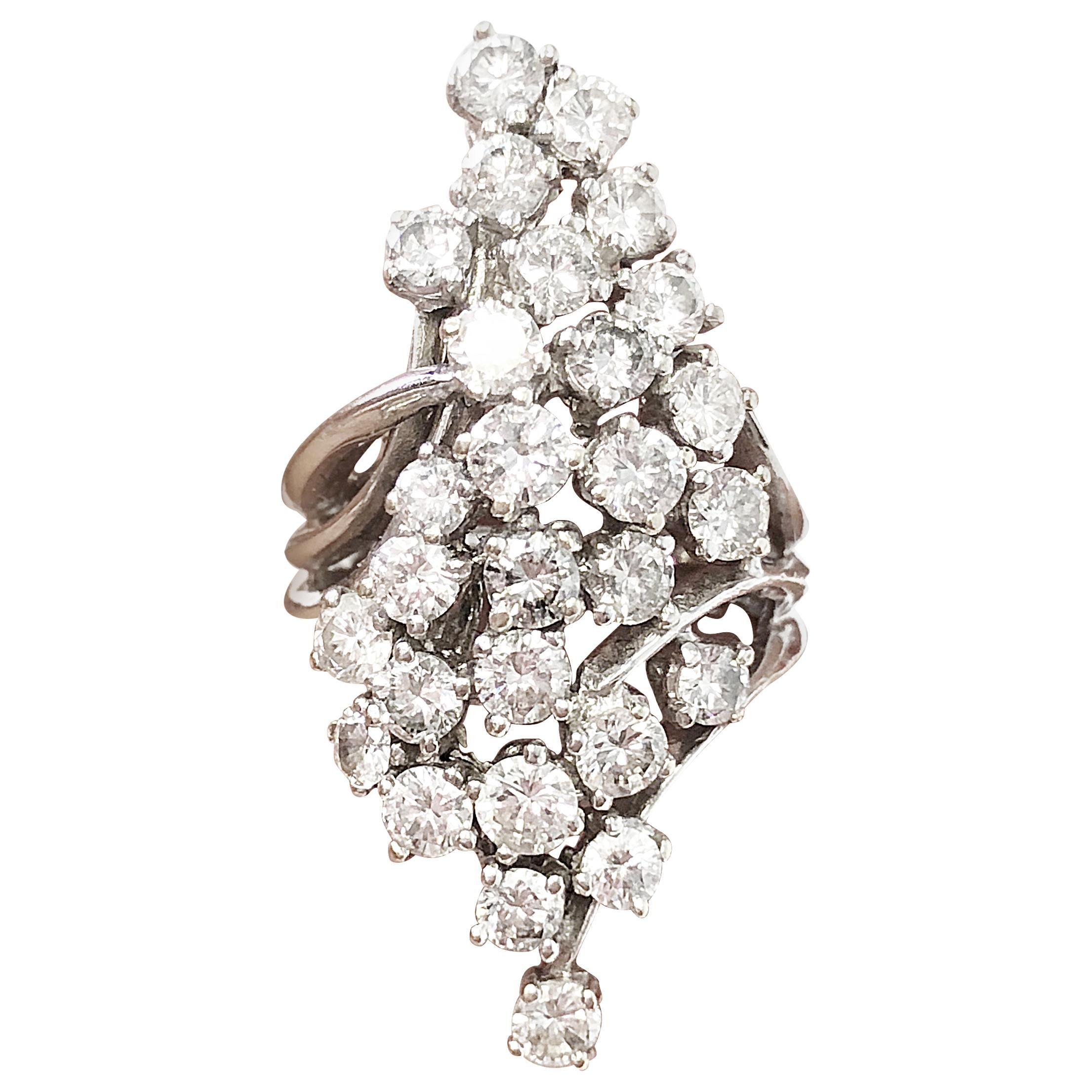 Round Diamond Cluster Ring in 18 Karat White Gold