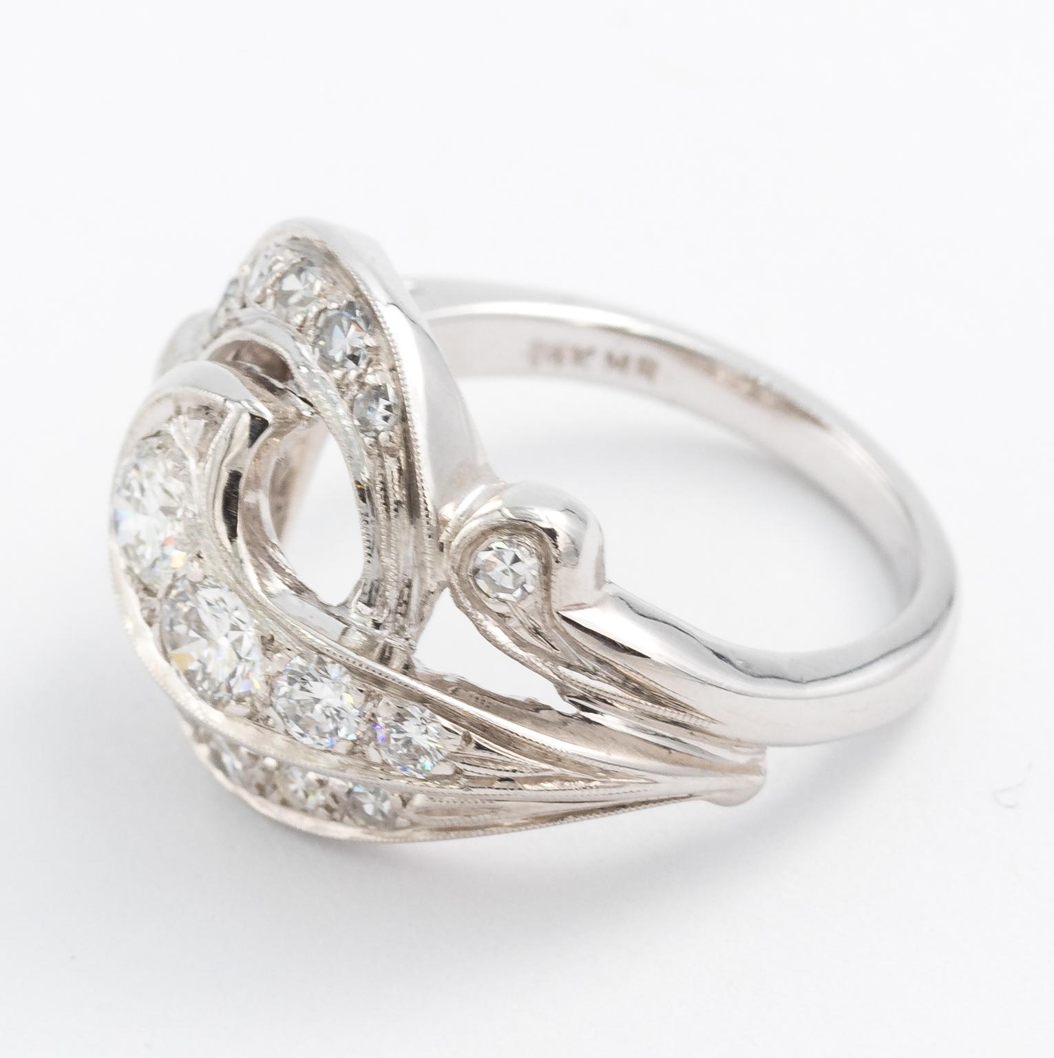 Round Diamond Cocktail Ring In Excellent Condition For Sale In St.amford, CT