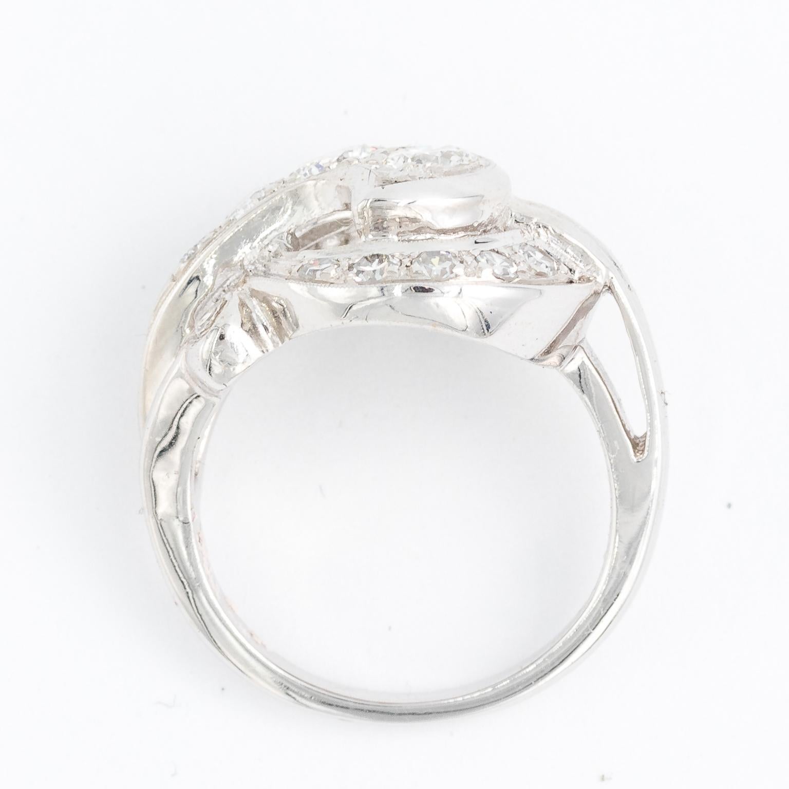 Round Diamond Cocktail Ring For Sale 1