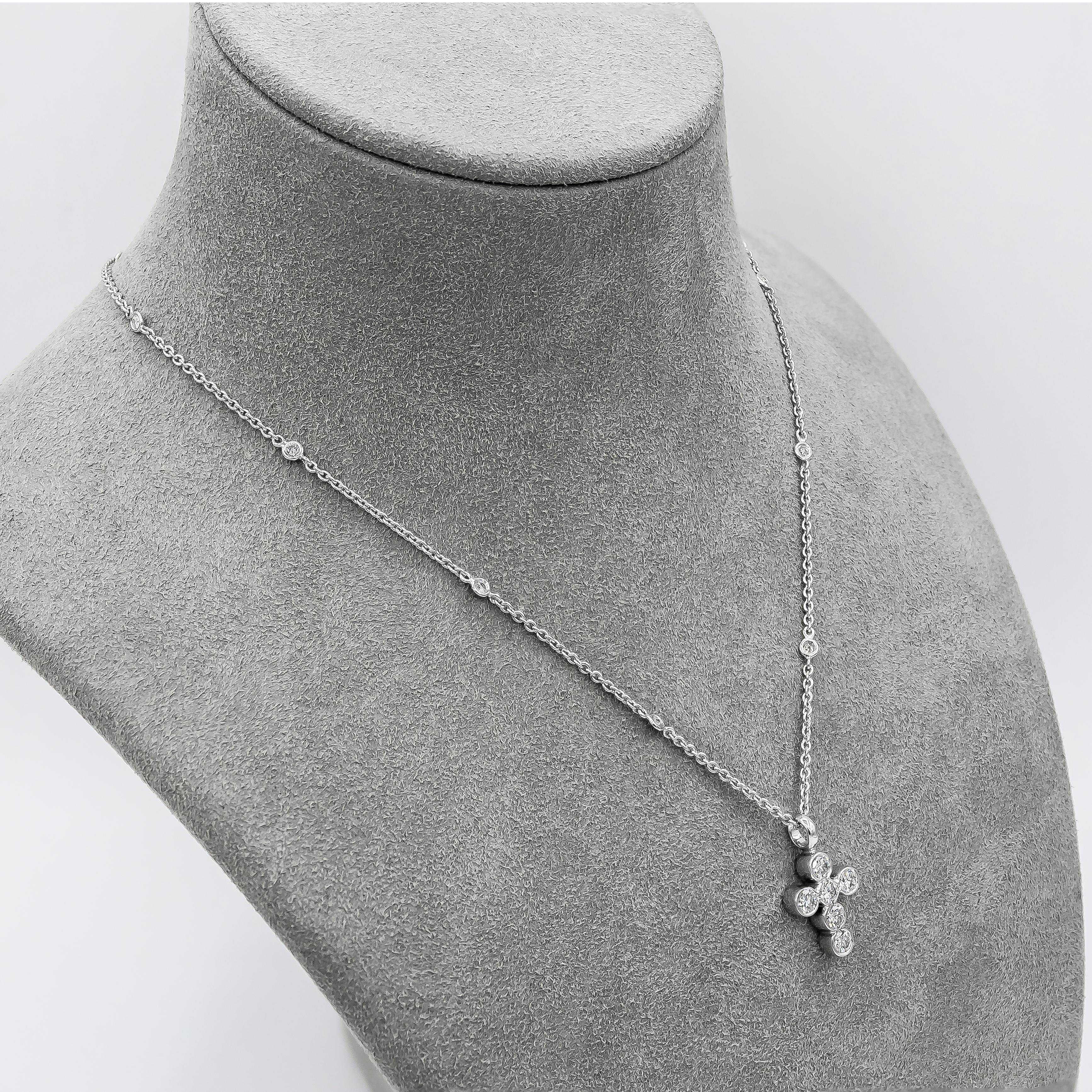 Contemporary Roman Malakov, Round Diamond Cross Pendant Necklace For Sale