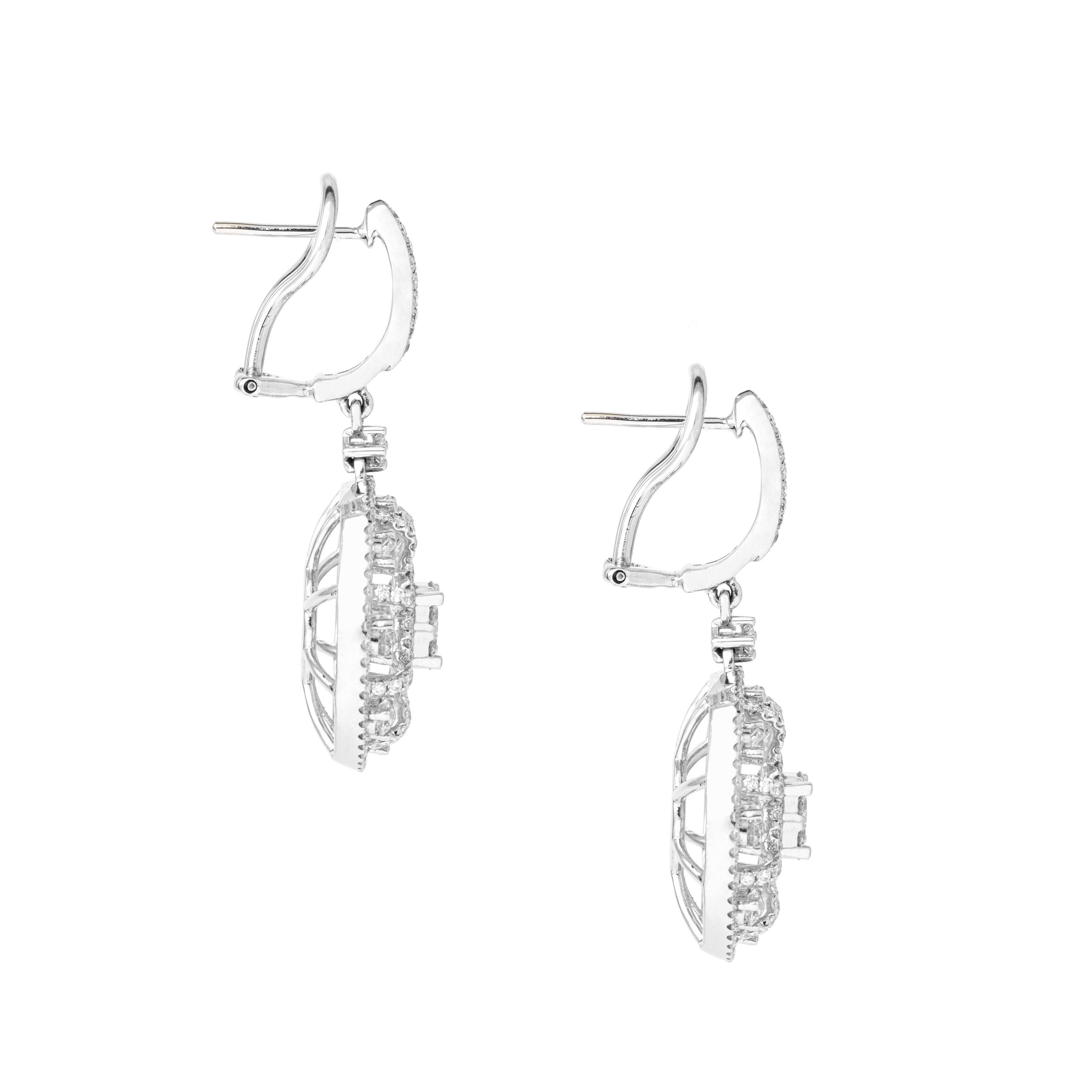 Round Cut Round Diamond Earrings For Sale