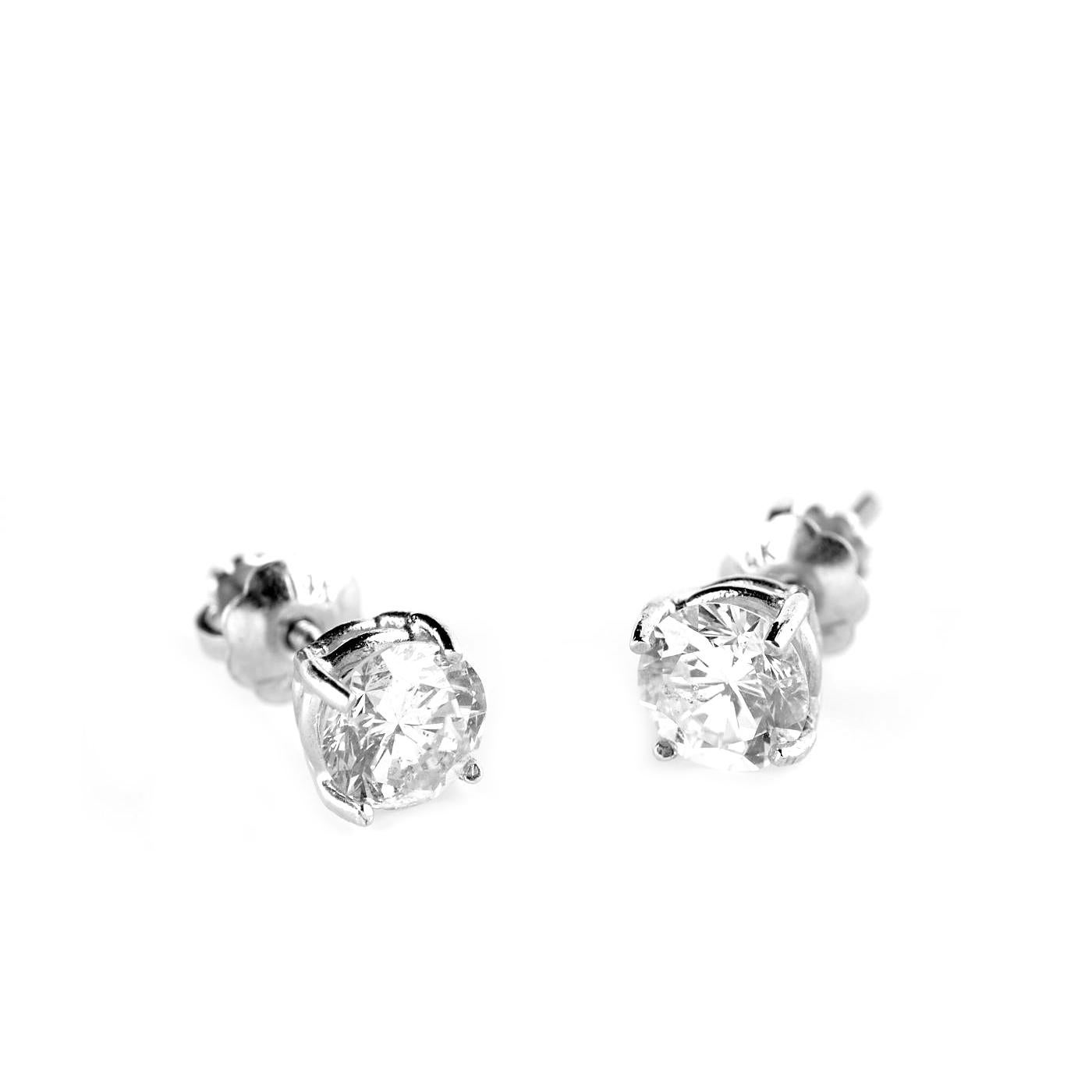 Moderne Paire de clous d'oreilles en diamants ronds 14 carats 1,01 ct tw  Panier de service à Martini à 4 griffes en vente