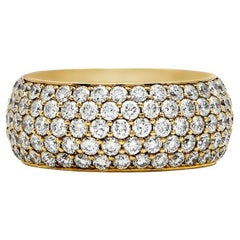 Round Diamond Encrusted Band Yellow Gold