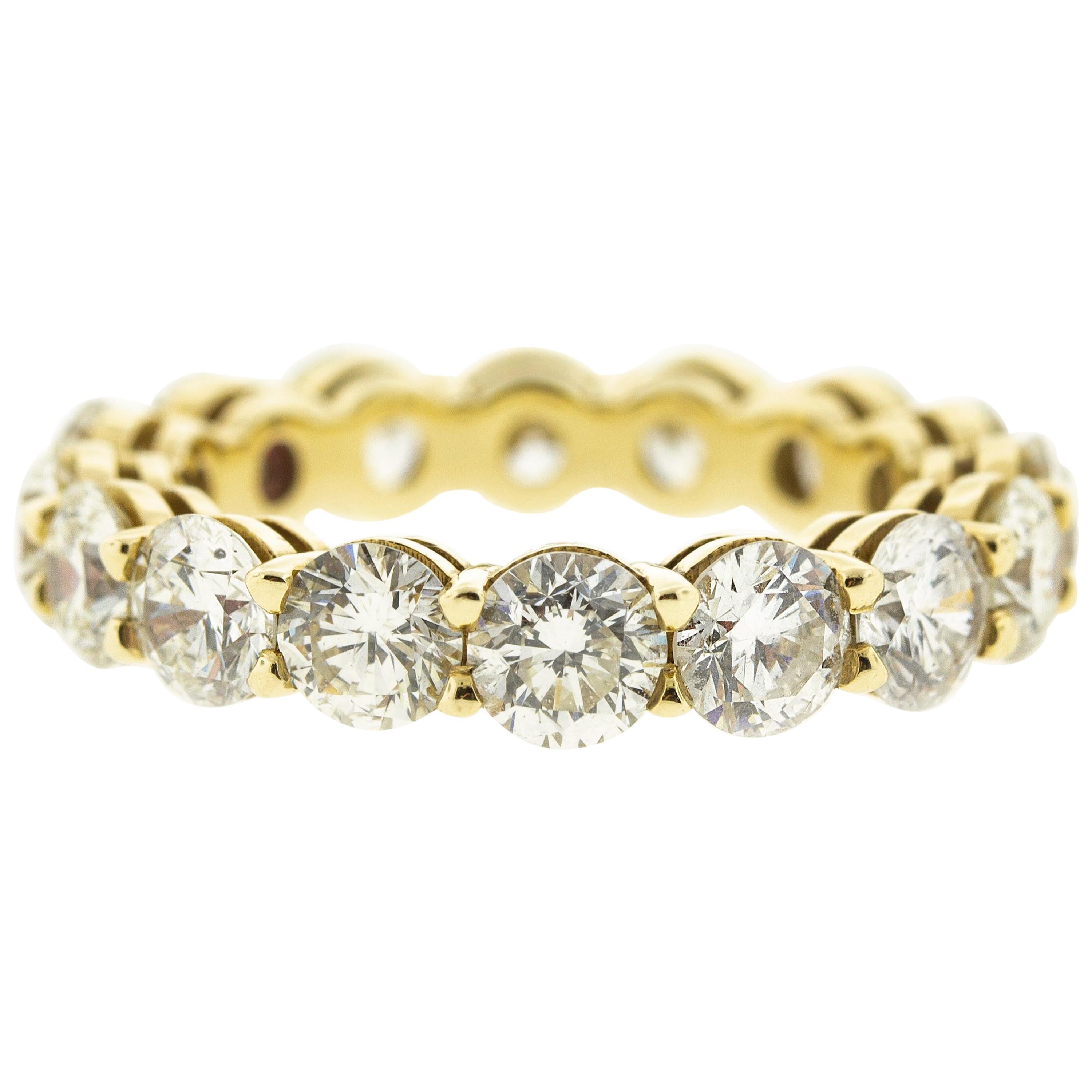 Round Diamond Eternity Wedding Band in Yellow Gold For Sale