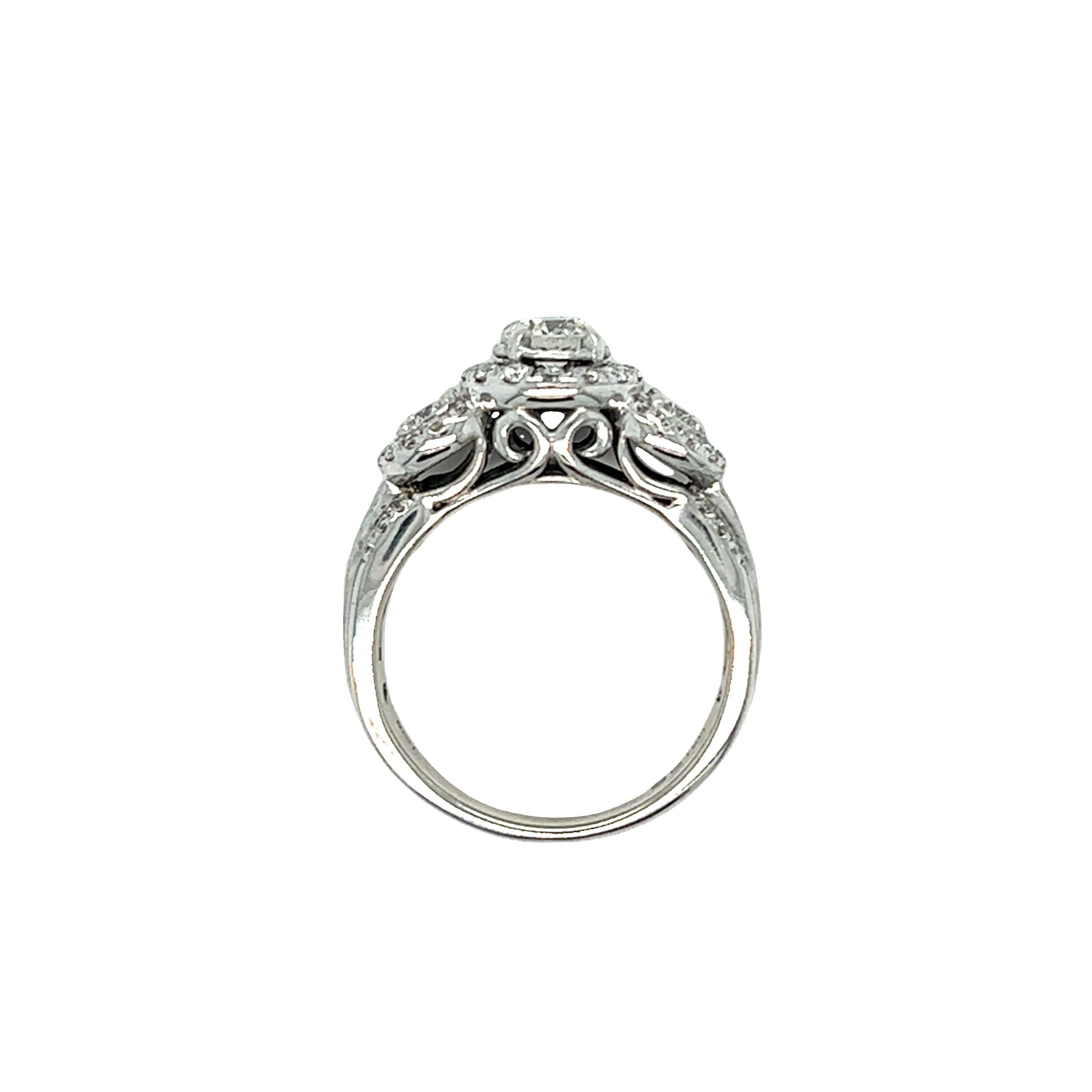 Runder Diamant-Blumen-Cluster-Ring mit drei Steinen, gefasst in 14k Weigold im Angebot 1
