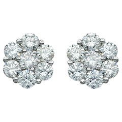 Runde Diamant-Cluster-Ohrstecker mit Blumenmotiv aus poliertem 19 Karat Weißgold