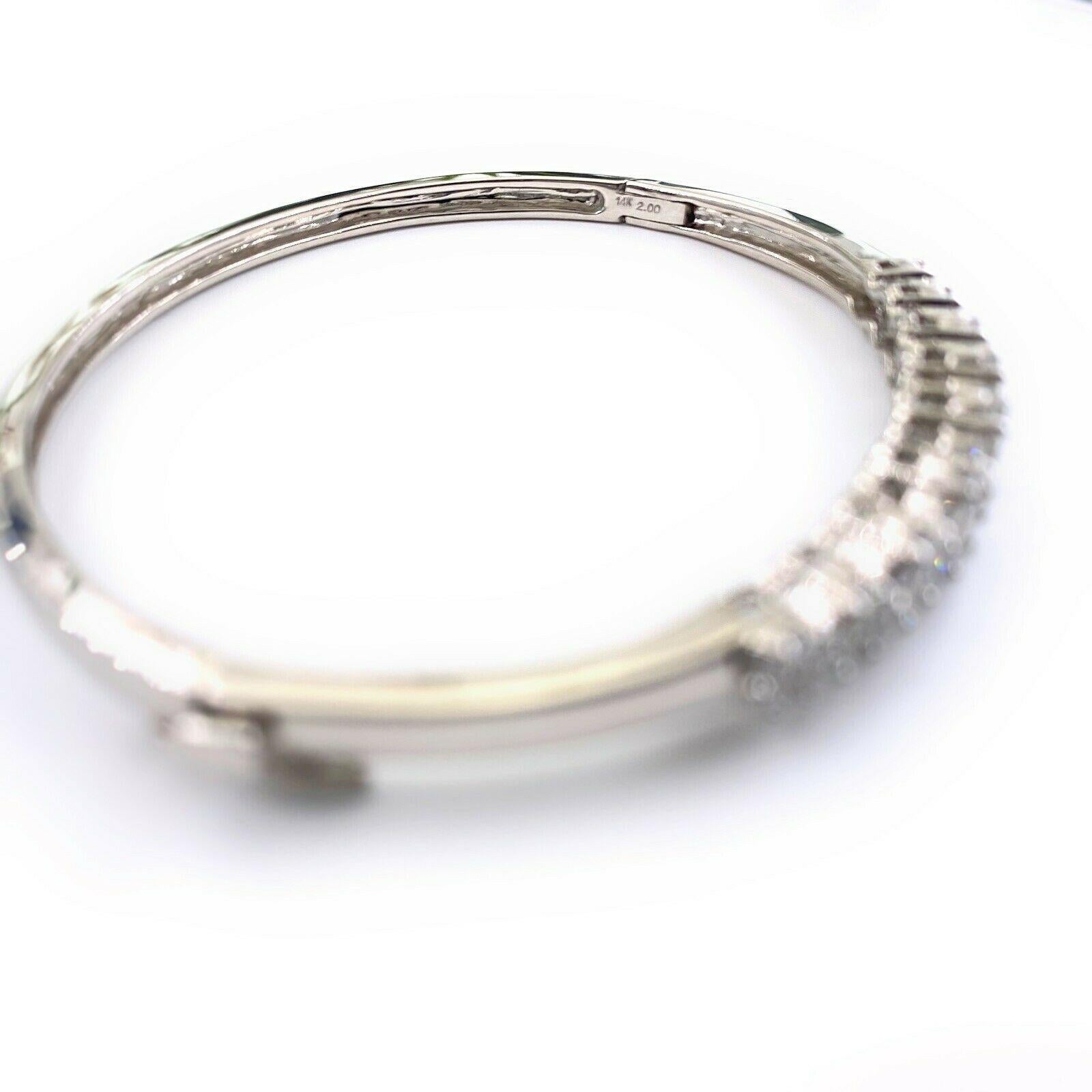 Round Diamond Flower Design Bangle Bracelet 2.00 Carat 14 Karat White Gold For Sale 1
