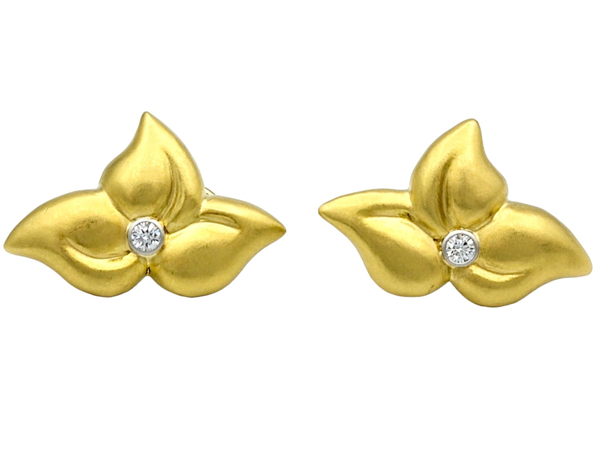 Contemporary Round Diamond Flower Petal Stud Earrings in Brushed 18 Karat Yellow Gold, F / VS For Sale