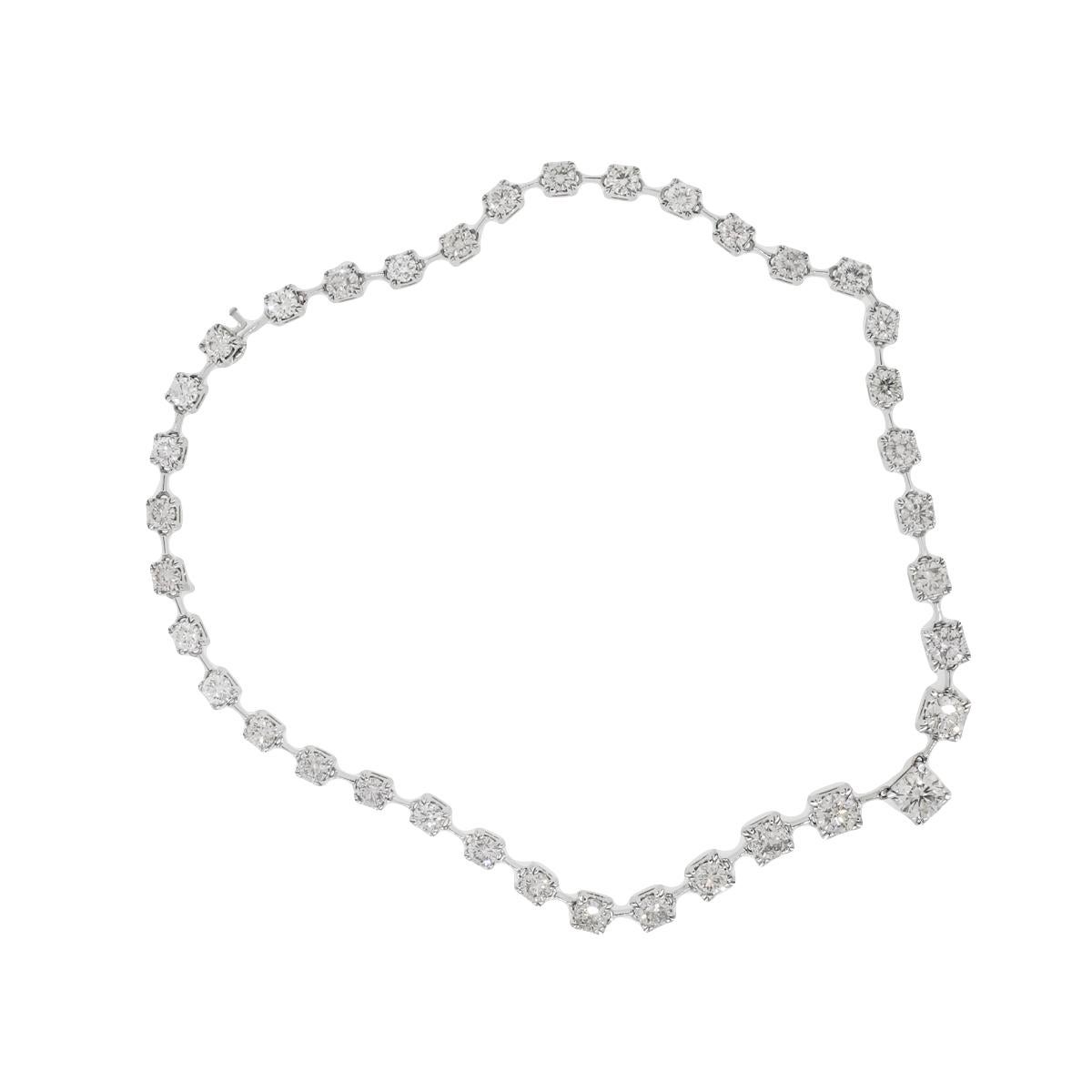 Women's Round Diamond Graduated Squared Set Necklace