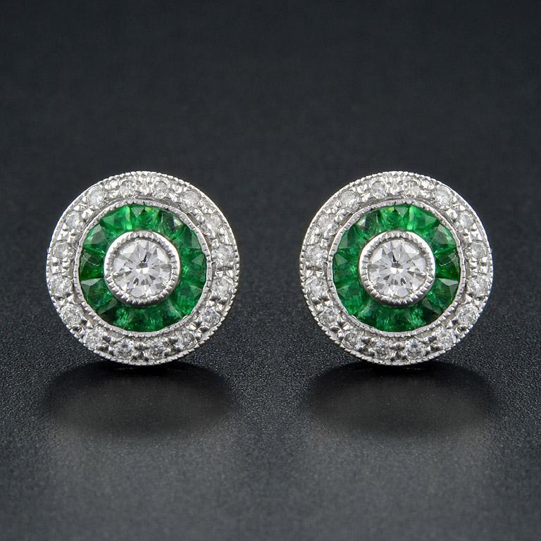 Round Diamond & Green Emerald Invisible Set Double Halo Stud White Gold Earrings Art Decó en venta