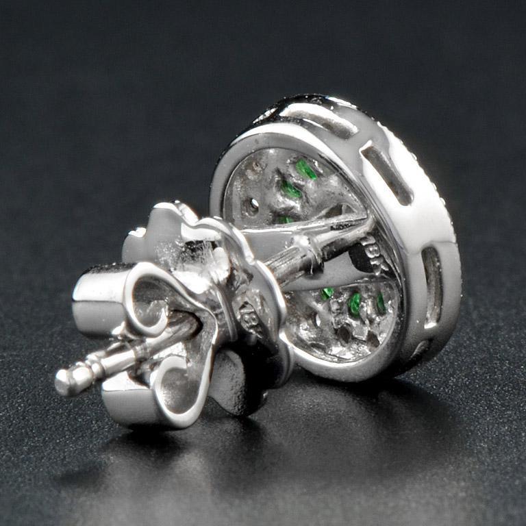 De las mujeres Round Diamond & Green Emerald Invisible Set Double Halo Stud White Gold Earrings en venta