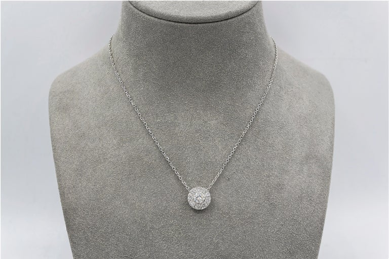 Roman Malakov Round Diamond Halo Pendant Necklace For Sale at 1stDibs