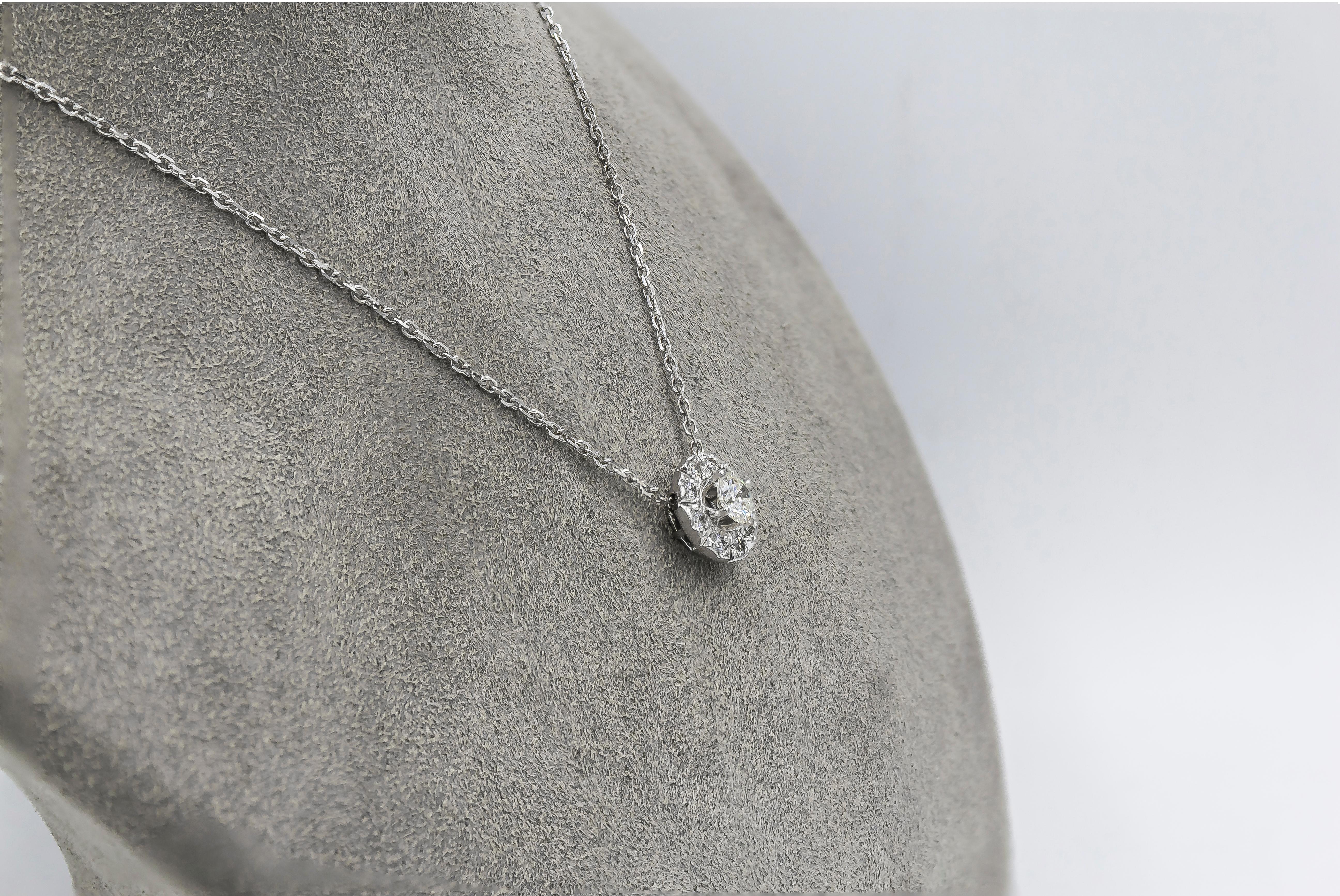 Contemporary Roman Malakov 0.80 Carats Total Brilliant Round Diamond Halo Pendant Necklace For Sale