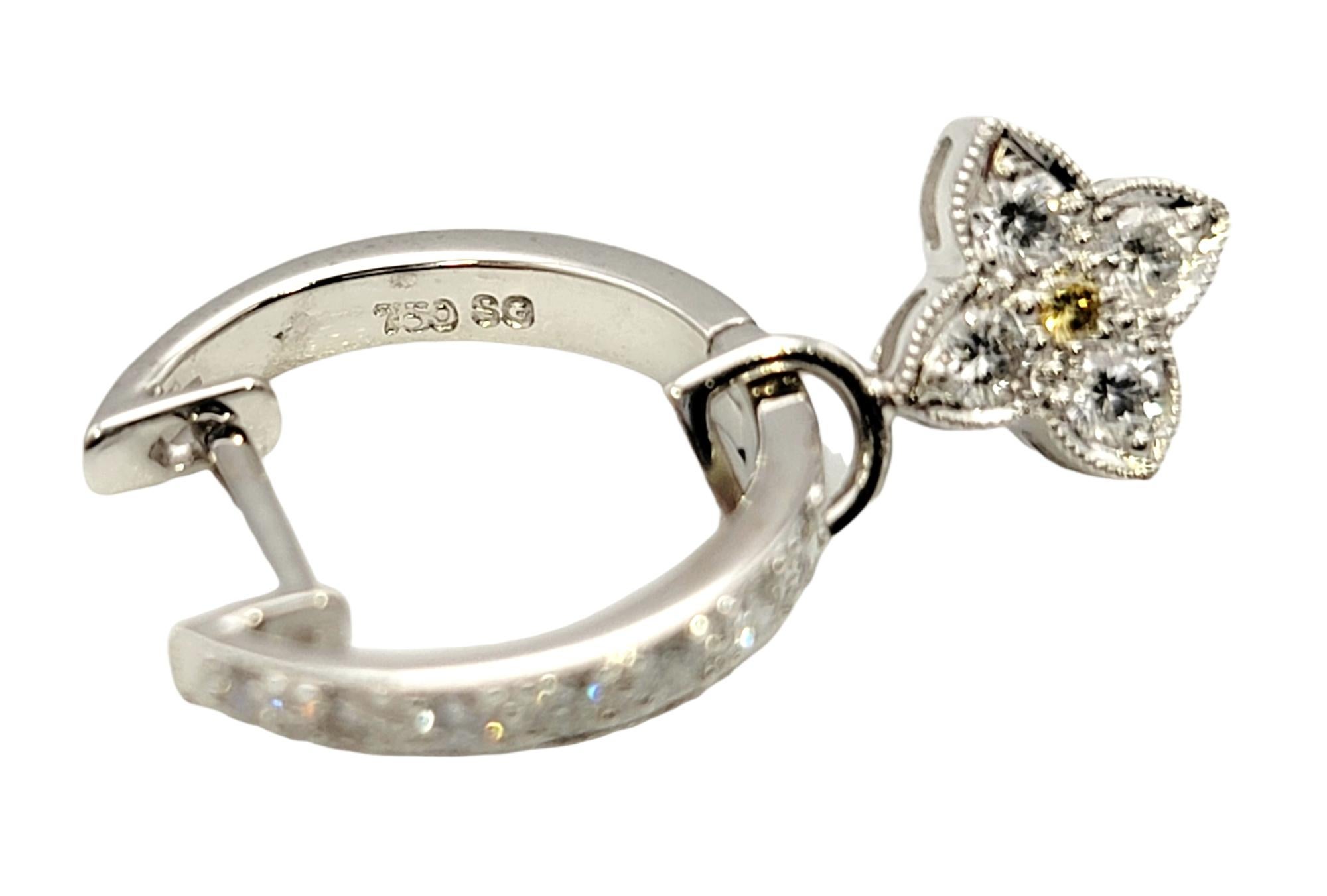 Runde Diamant Huggie-Ohrringe mit gelben und weißen Diamant-Ohrringen (Rundschliff) im Angebot