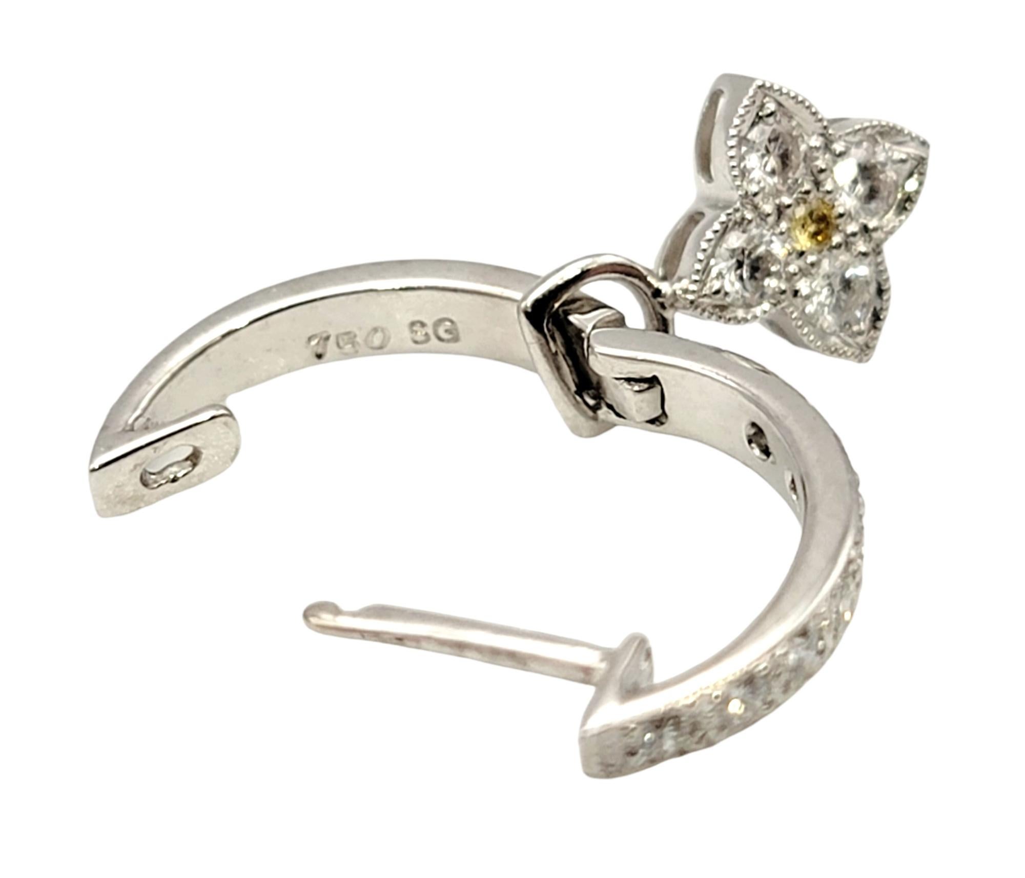 Runde Diamant Huggie-Ohrringe mit gelben und weißen Diamant-Ohrringen Damen im Angebot